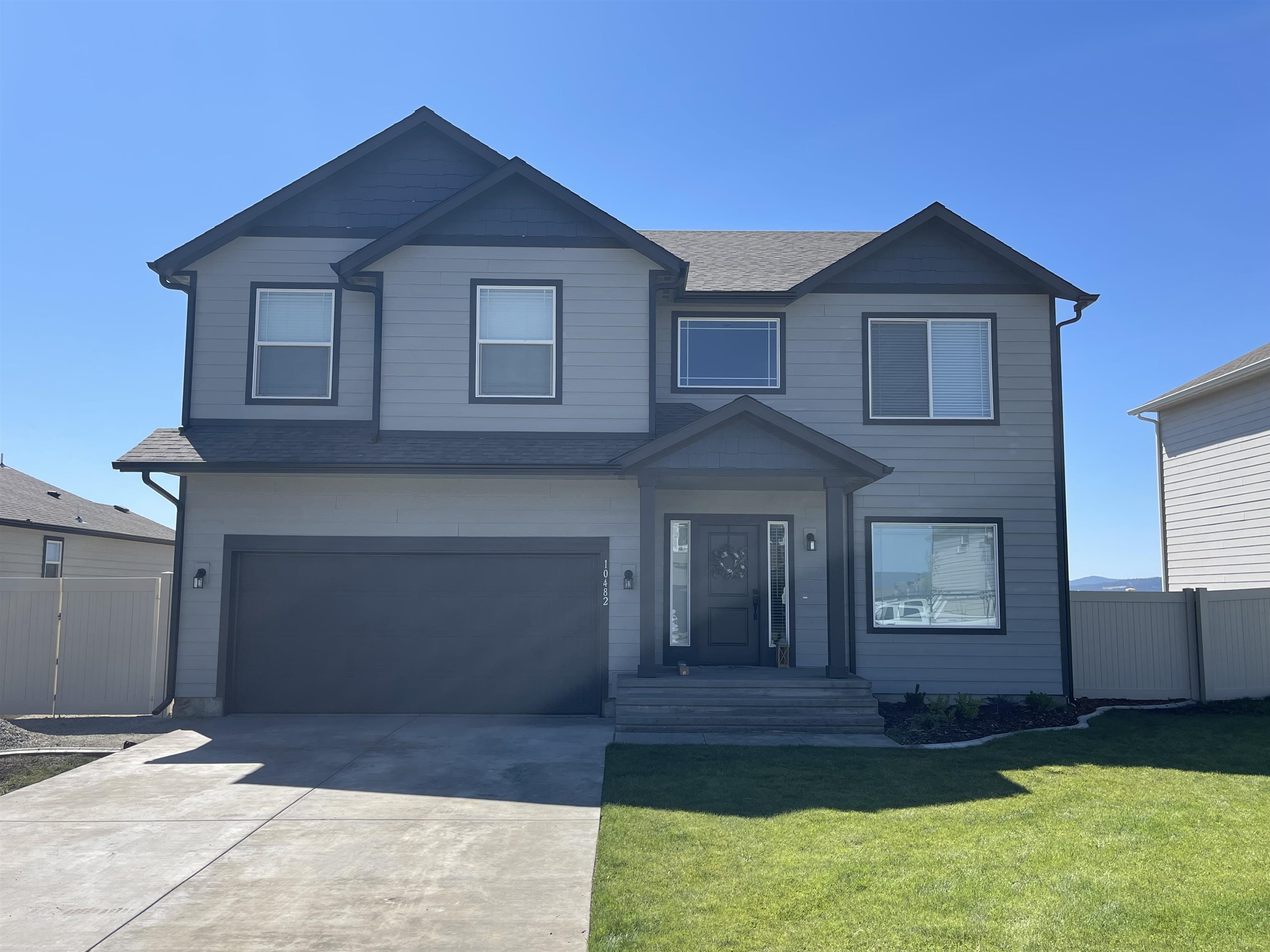 18718 E Riverside Ct — photo