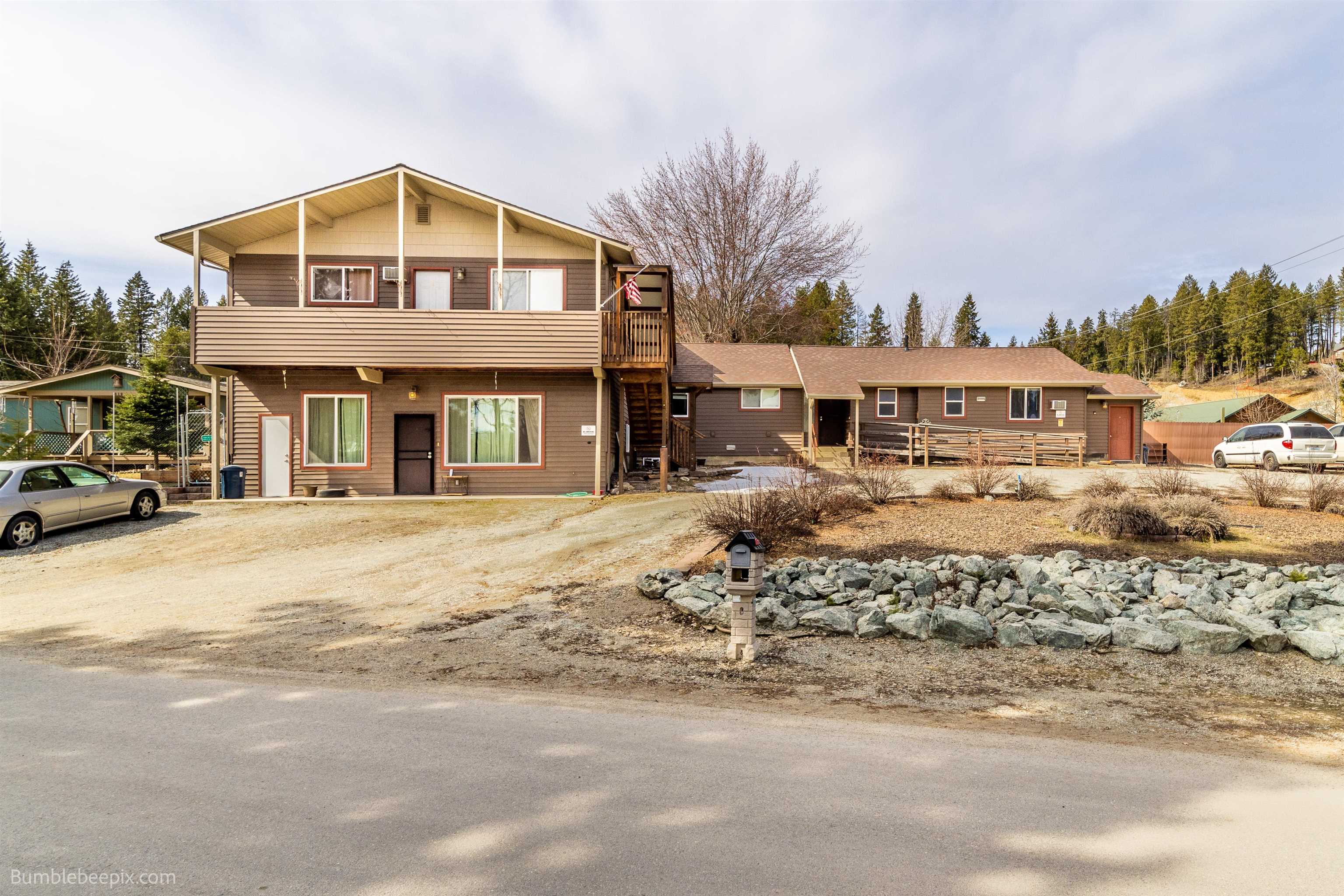 631 N Warren Dr — photo