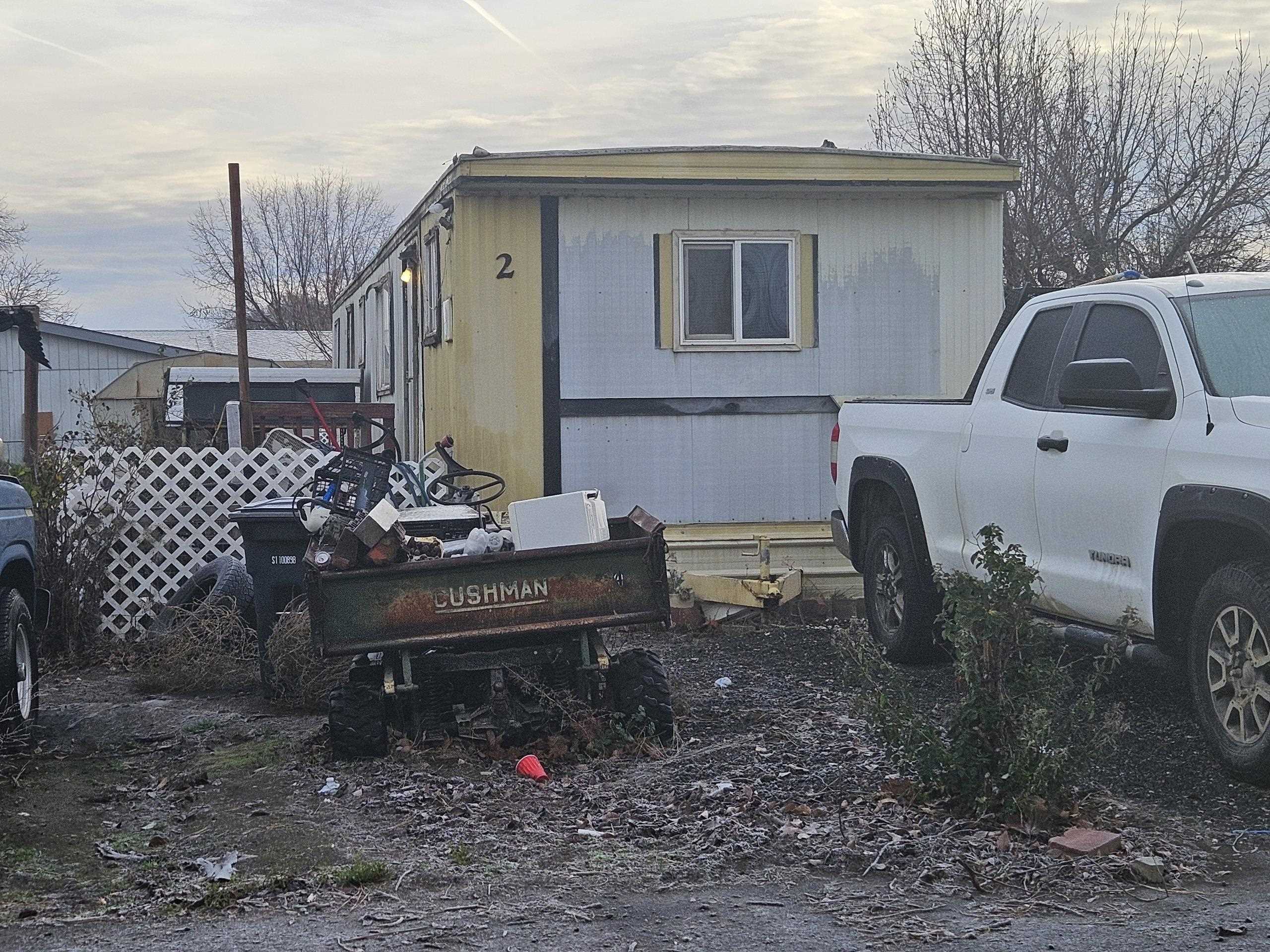 3057 NE NE Rd H 2 Space #2 Moses Lake Wa Dr — photo