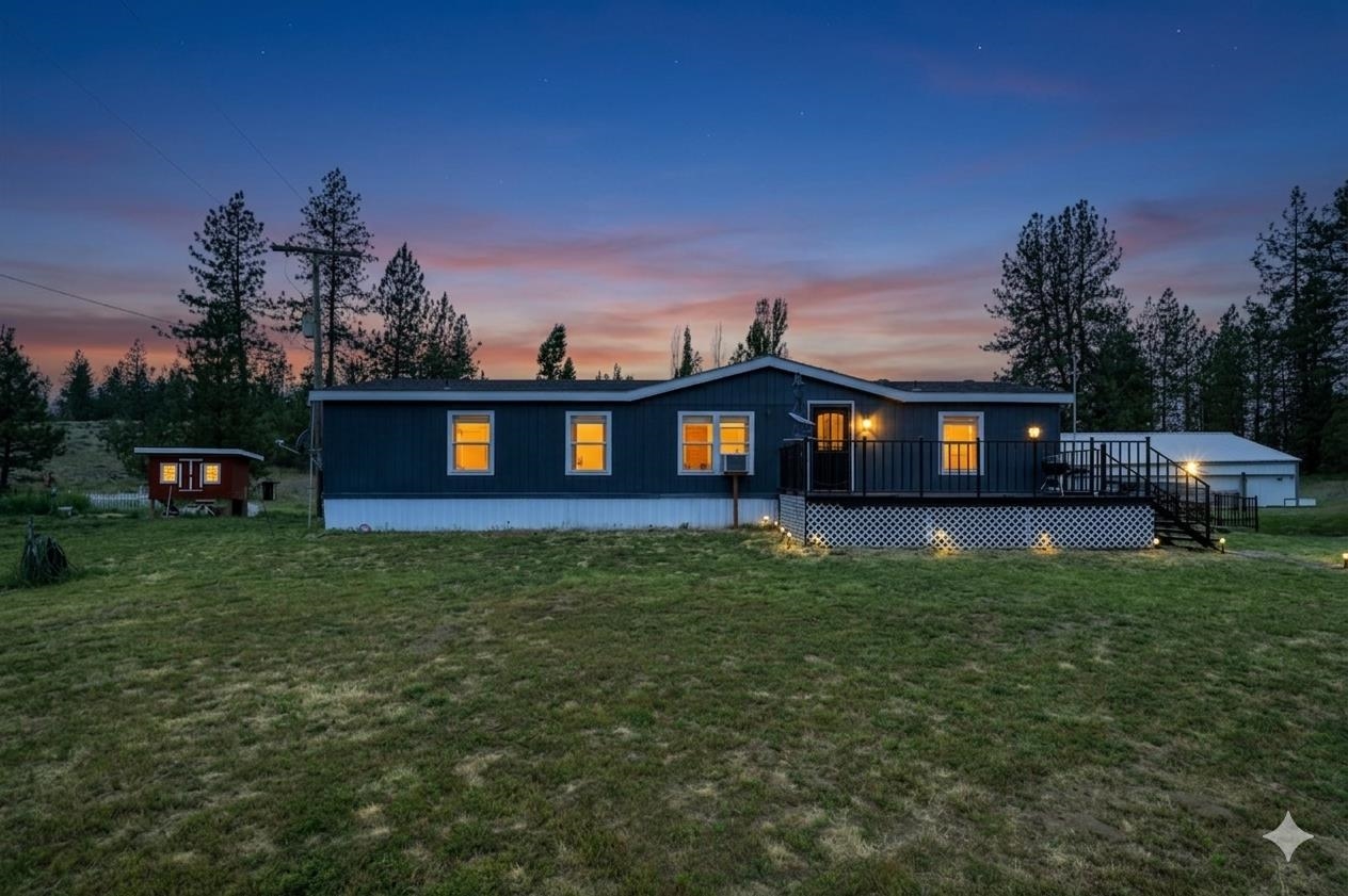 11015 N Ritchey Rd, Spokane, WA 99224