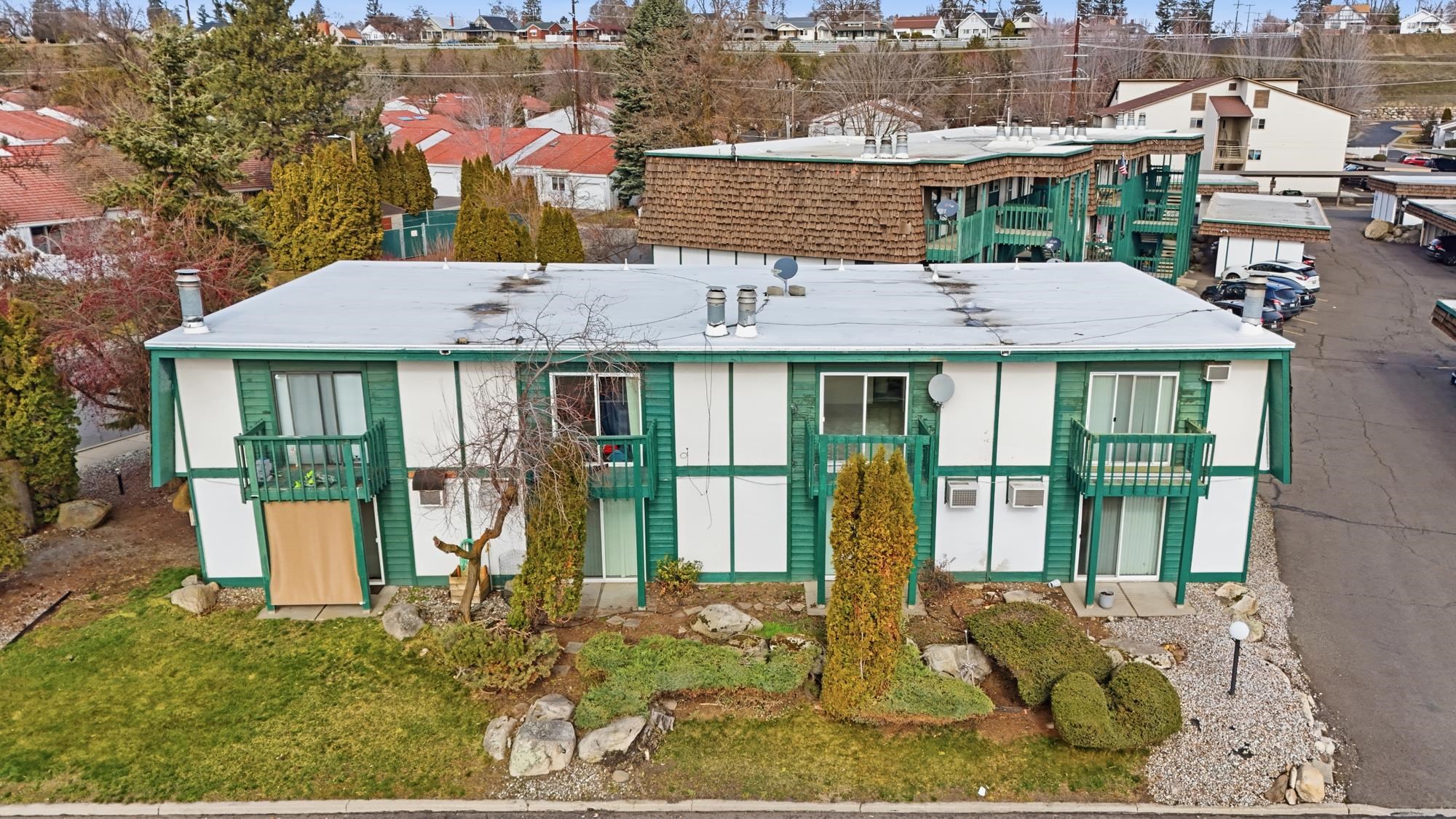 2121 E Upriver Dr — photo