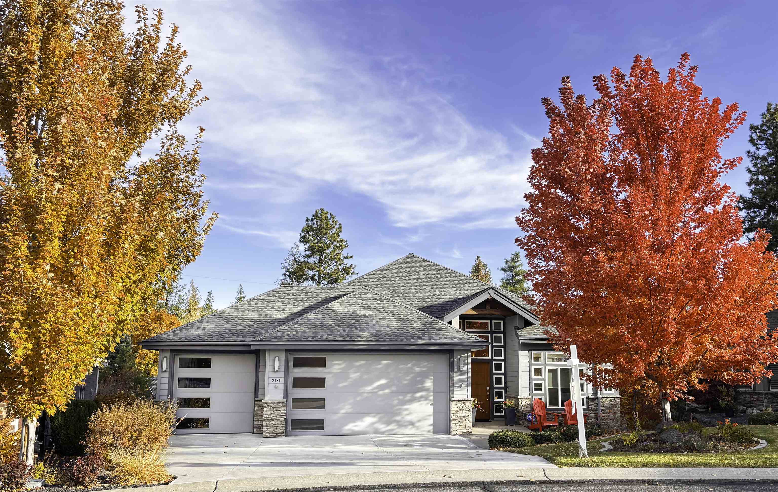 2121 E Cherrytree Ln, Spokane, WA 99203