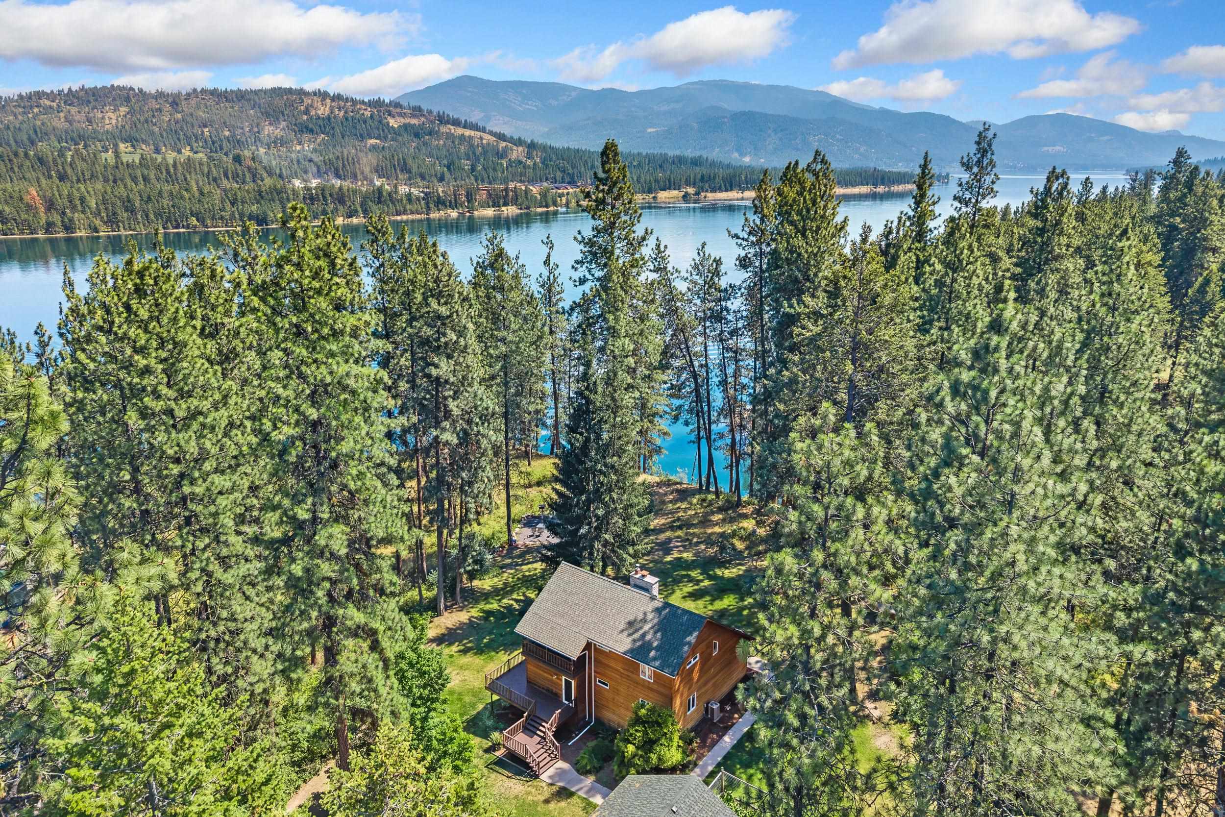 61 Columbia Dr — photo