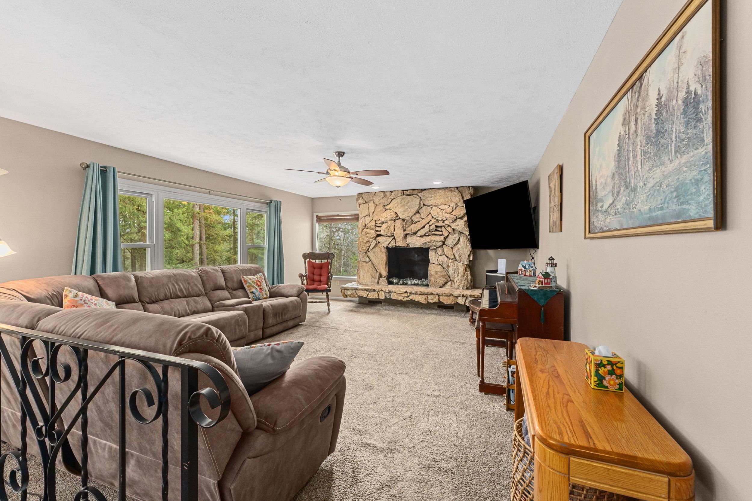 2600 Highline Rd, Chewelah, WA 99109 — photo 2