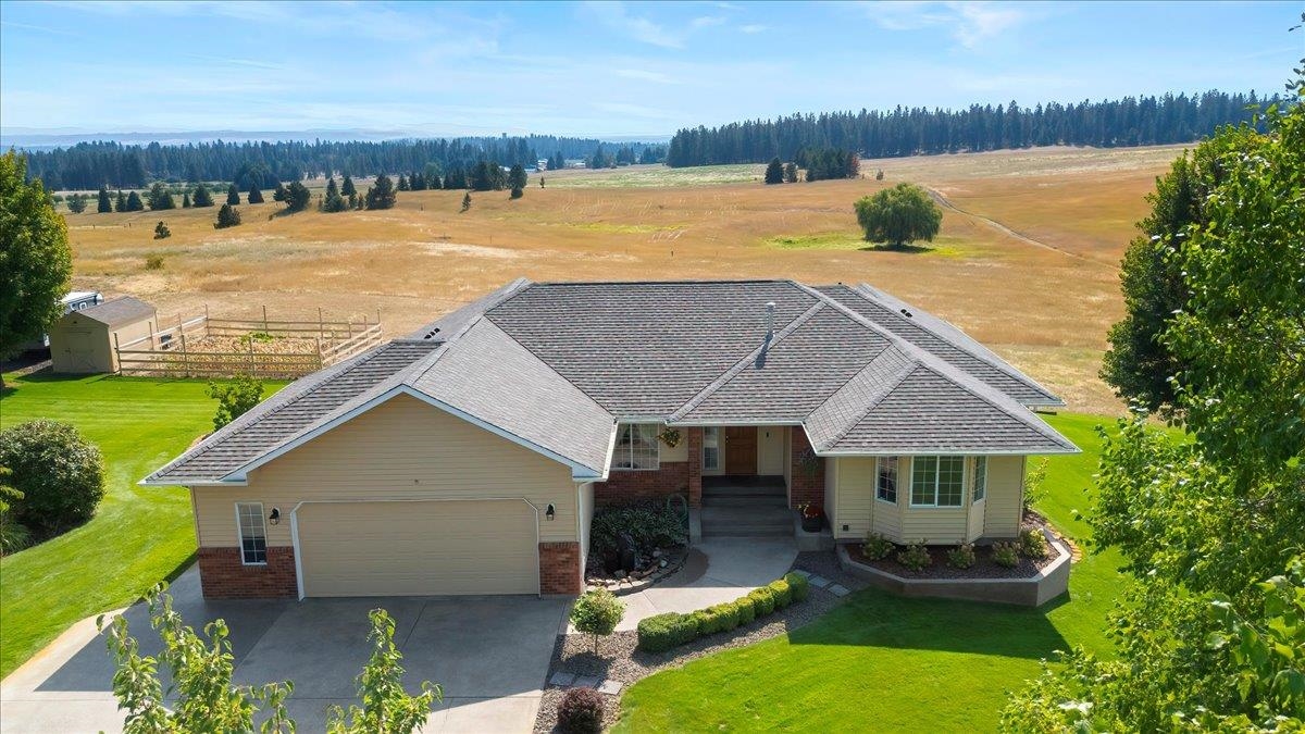 304 E Burk Rd, Colbert, WA 99005
