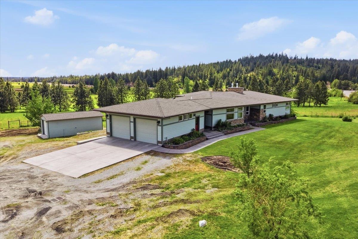 202 Allen Rd, Elk, WA 99009 — photo 3