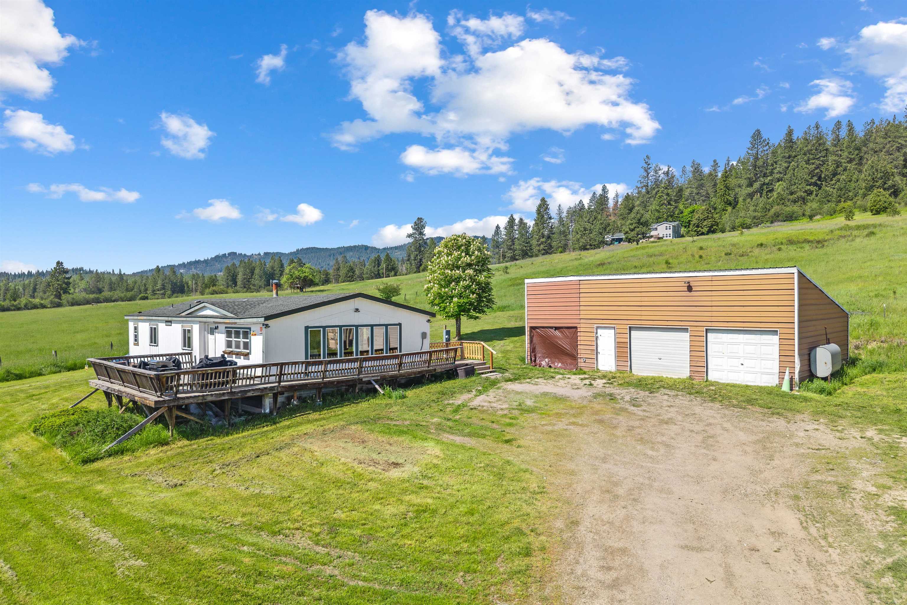 18591 Westside Calispel Rd, Cusick, WA 99119 — photo 2