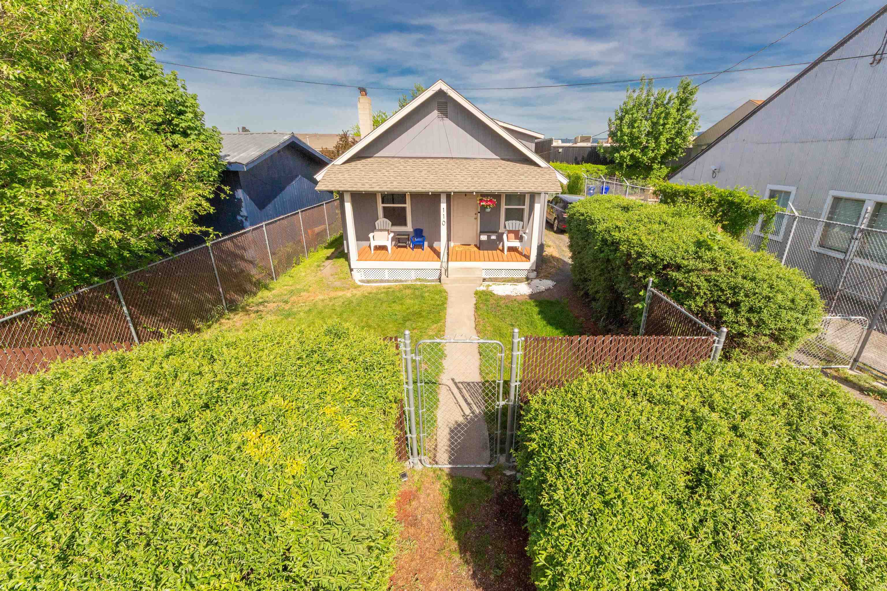 110 Hutchinson Rd — photo