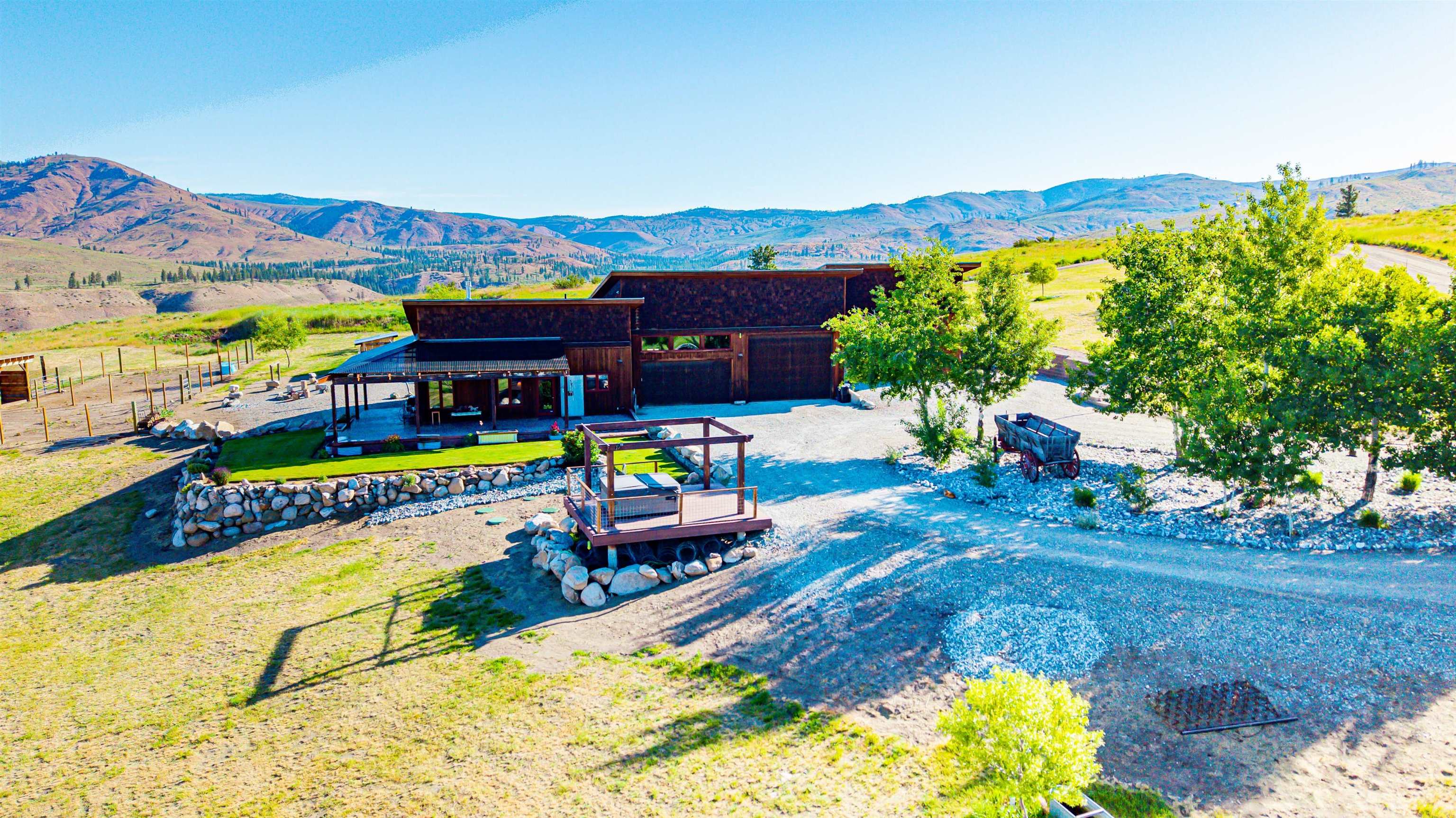 74 Sawtooth View Rd, Methow, WA 98846 — photo 2