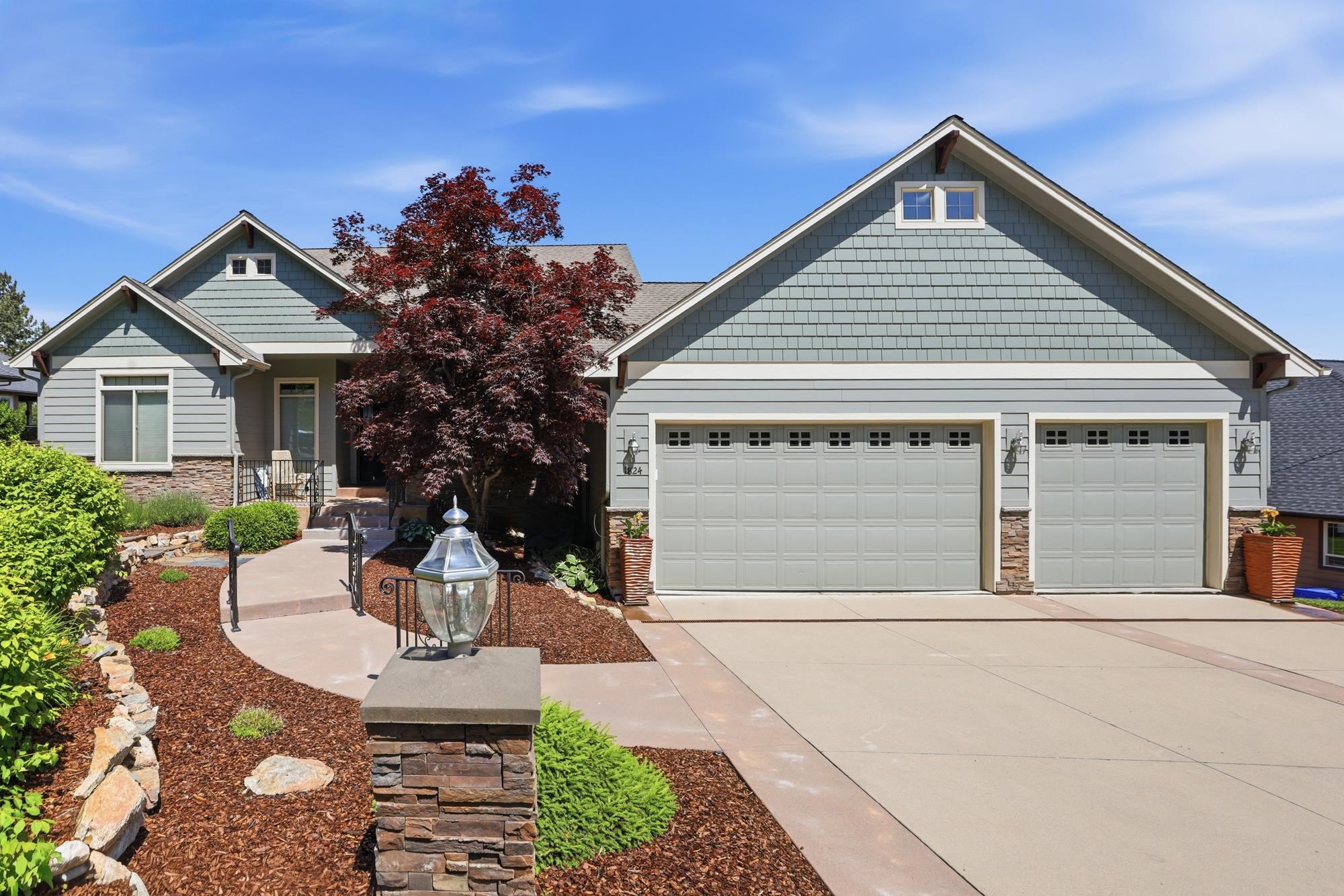 1824 W Blueberry Ln — photo