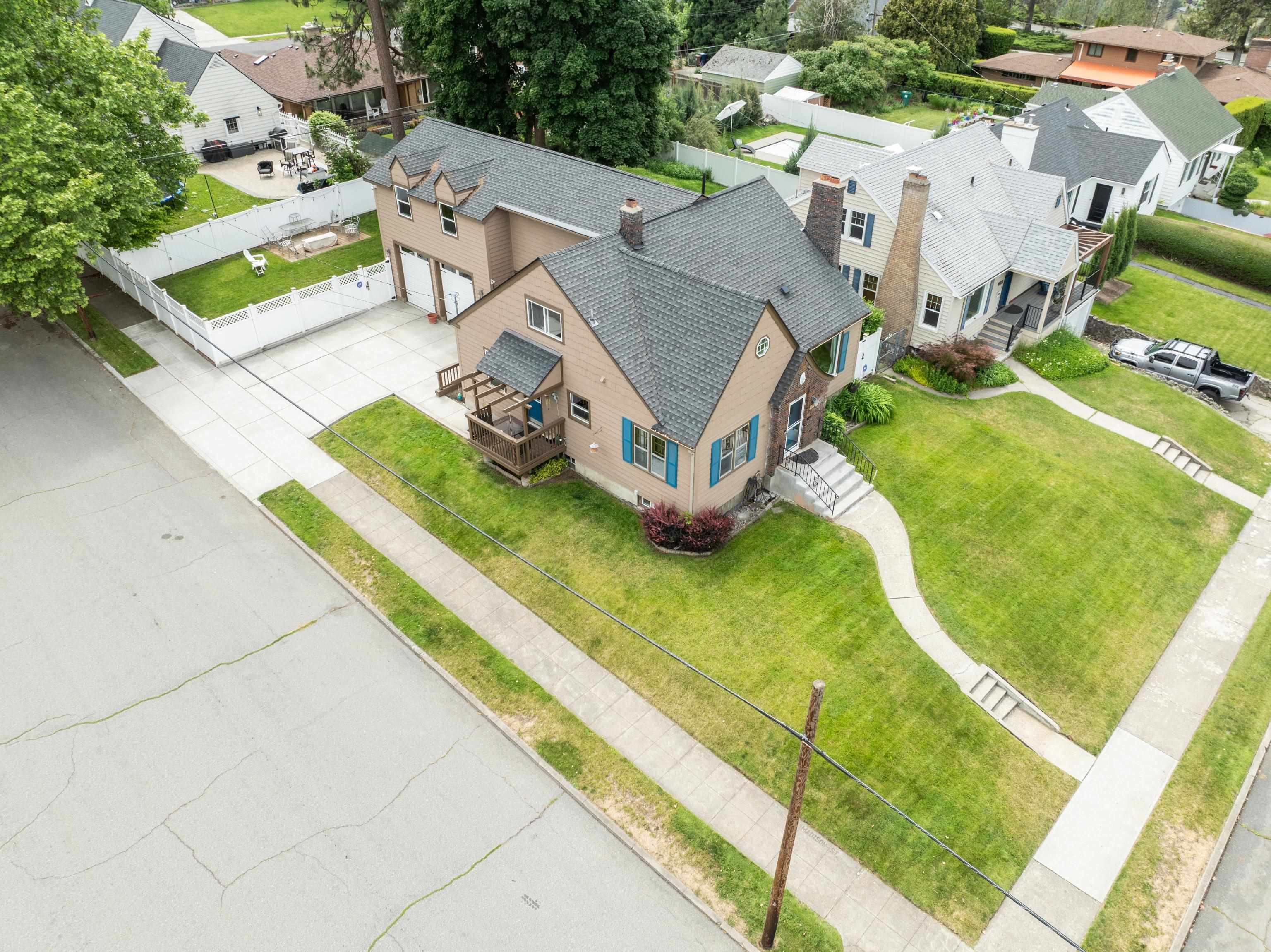 1103 W 27th Ave — photo