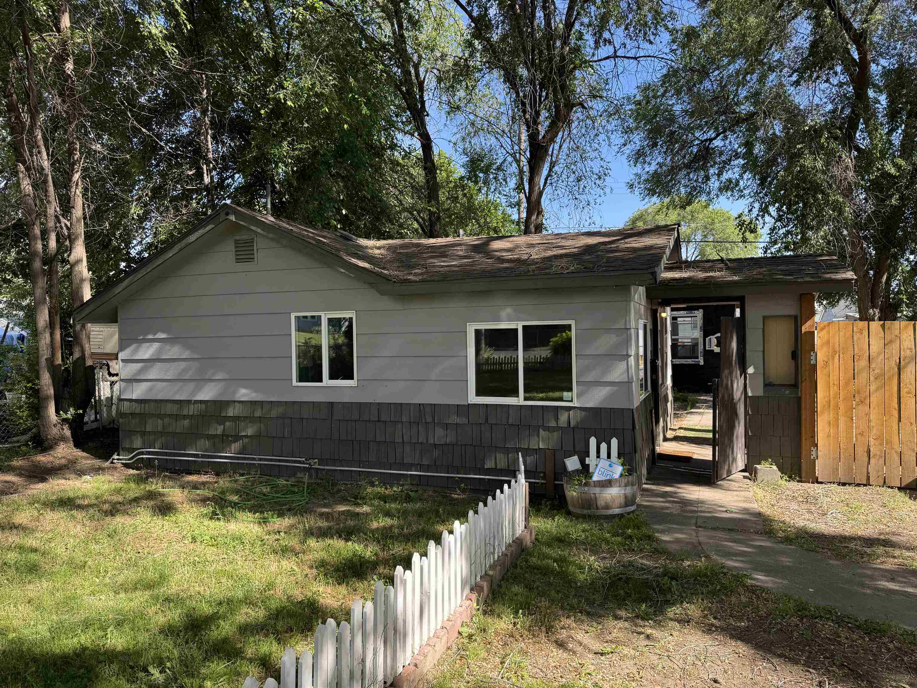 2203 E Central Ave — photo