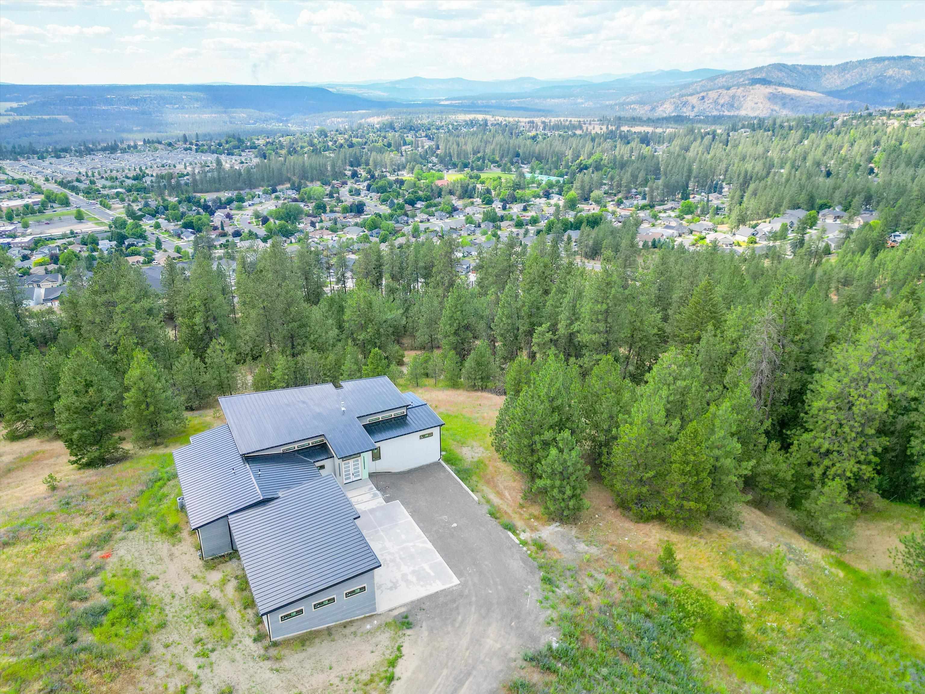 8905 N Rustle Rd, Spokane, WA 99208 — photo 2