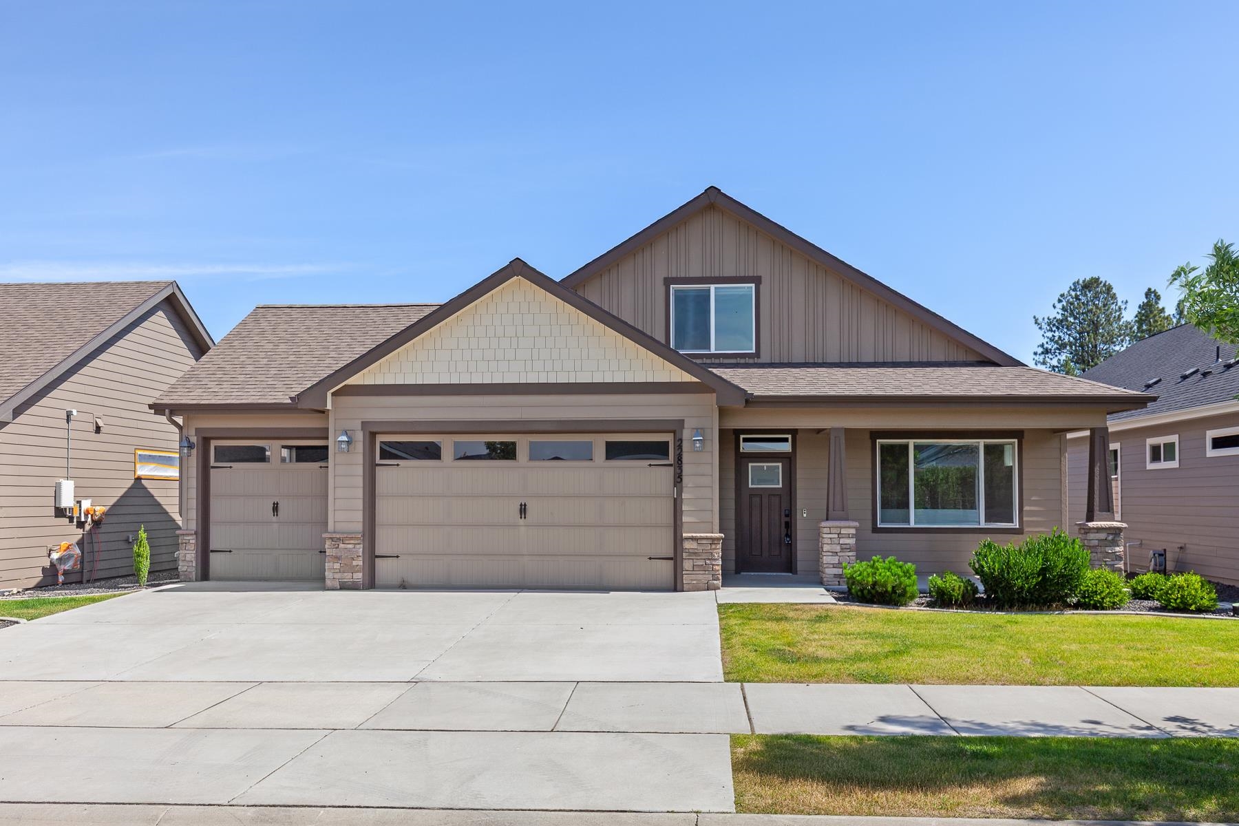 22835 E Edgewater Ln — photo