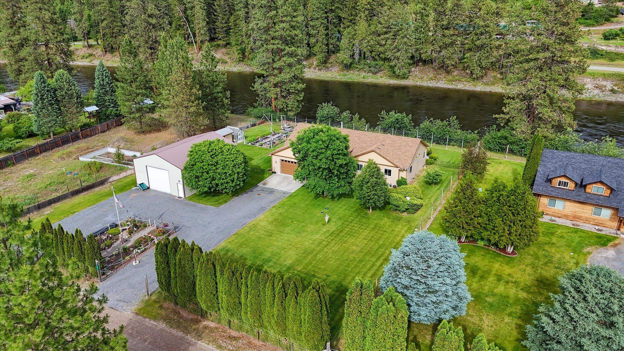 61 Paradise Cove Rd — photo