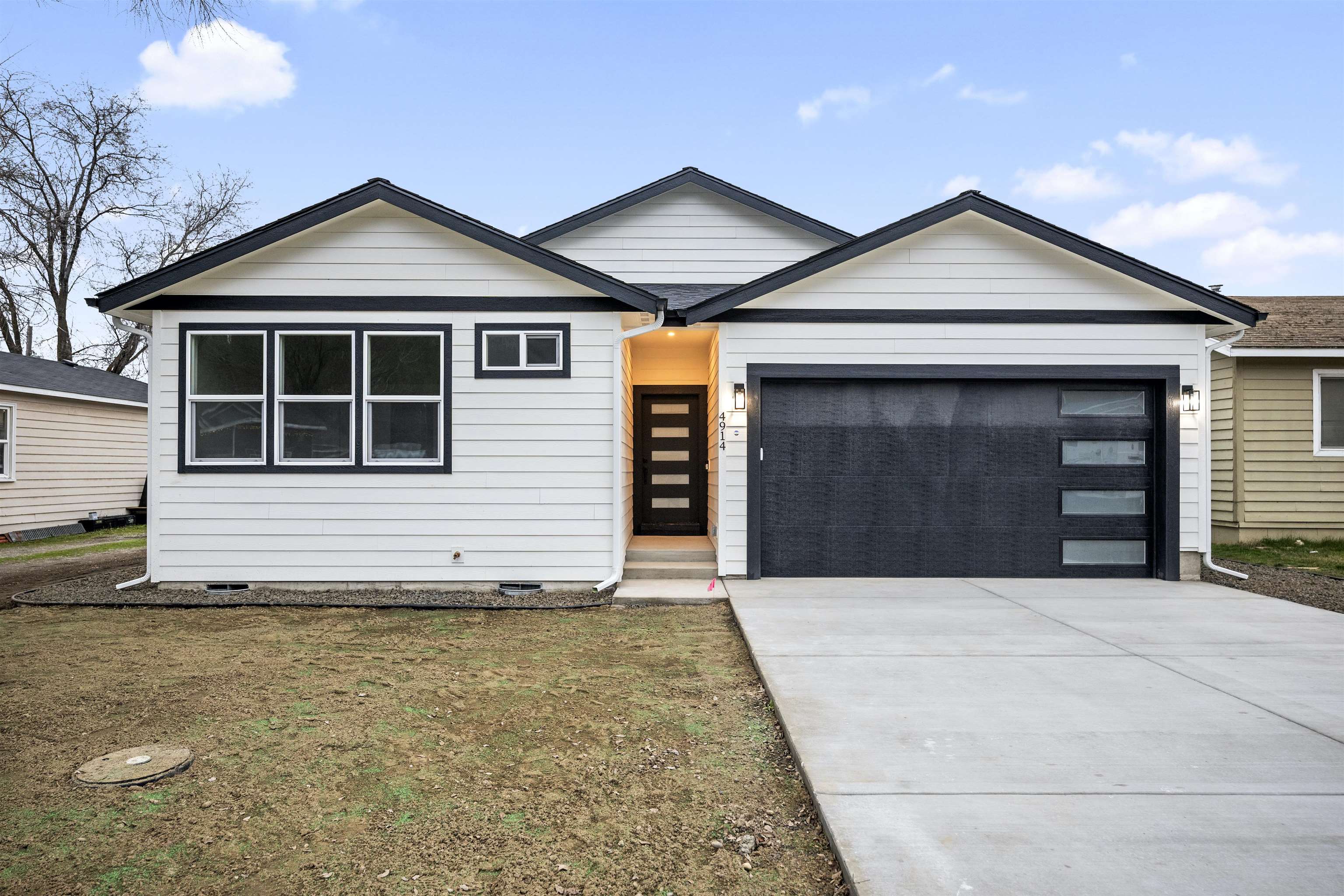4914 E Fairview Ave — photo