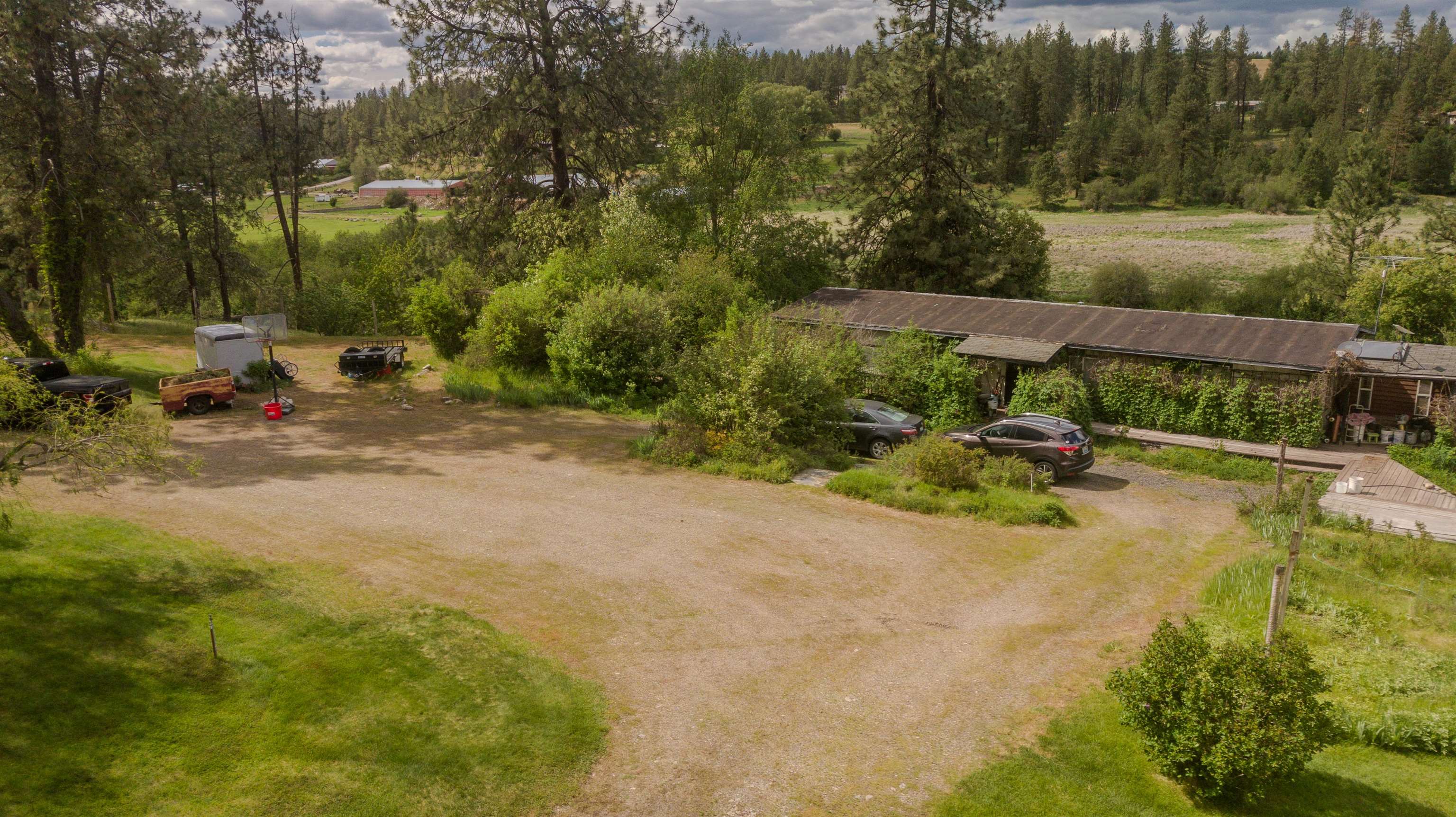 36019 N Milan-Elk Rd, Chattaroy, WA 99003