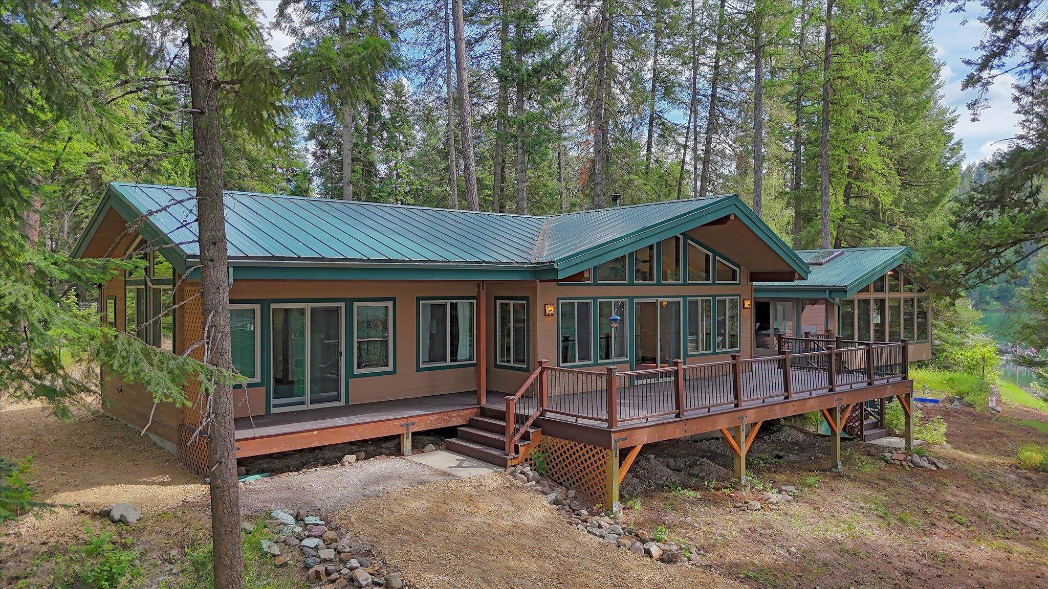 241 Pend Oreille Homes Rd — photo