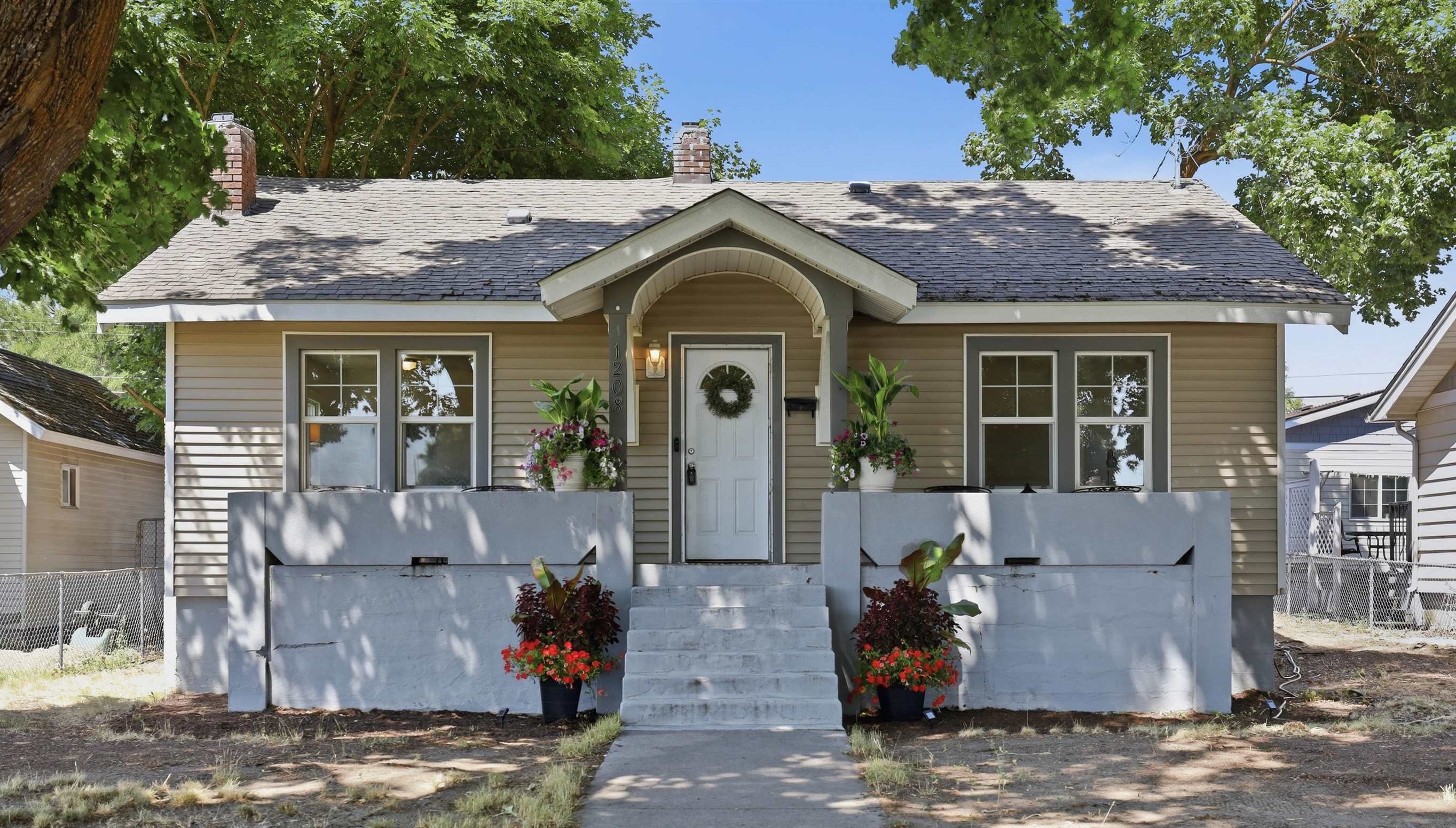 1208 W Gordon Ave — photo