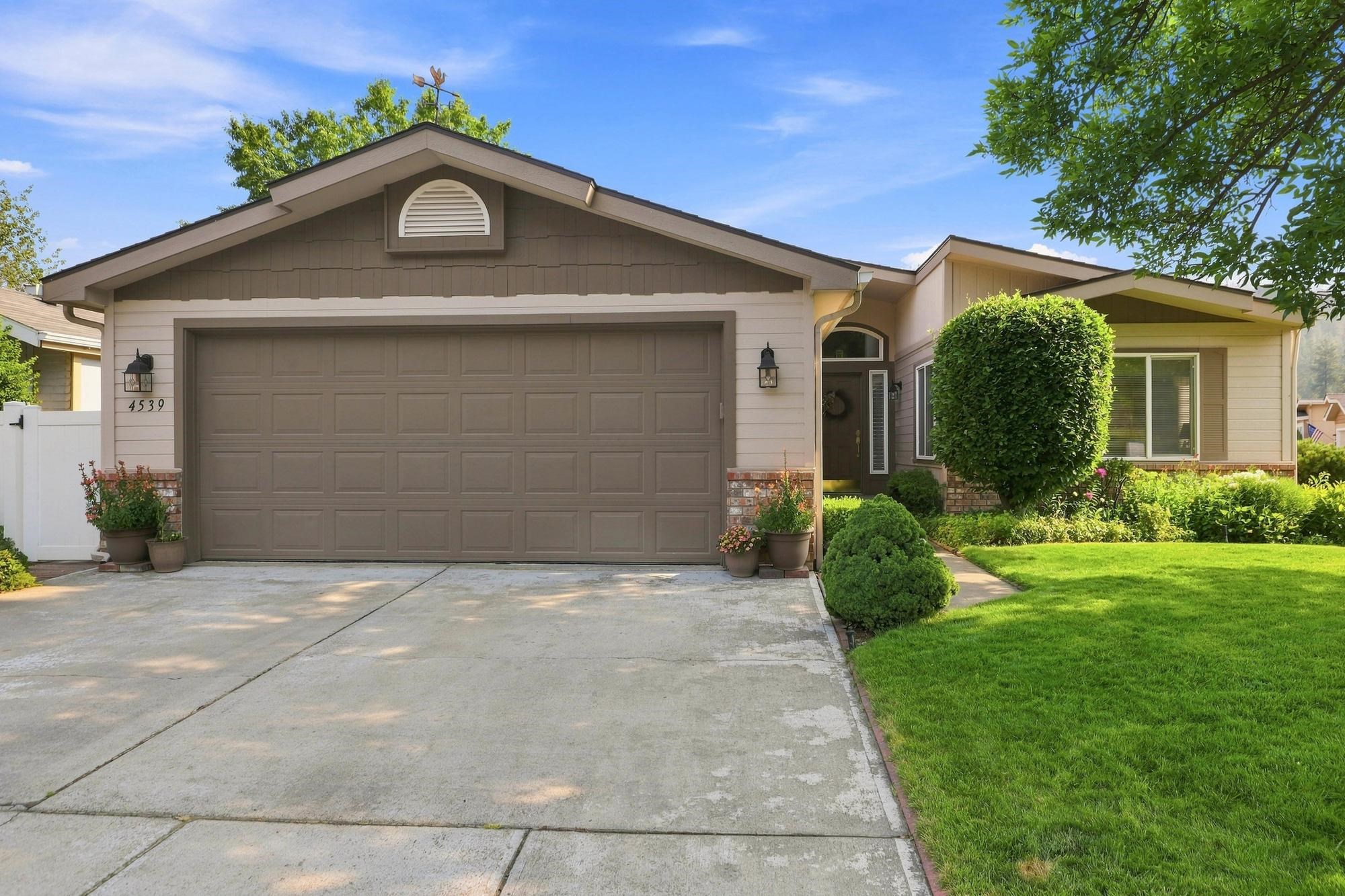 4539 S Sunny Creek Cir — photo