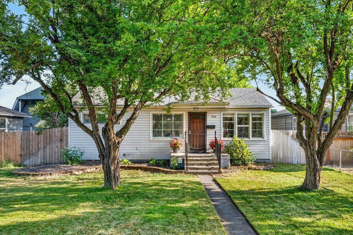 904 E Joseph Ave, Spokane, WA 99208 — photo 2
