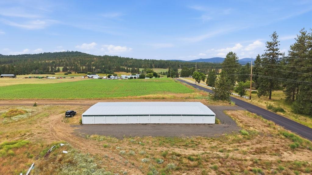 1405 W Half Moon Rd, Colbert, WA 99005 — photo 2