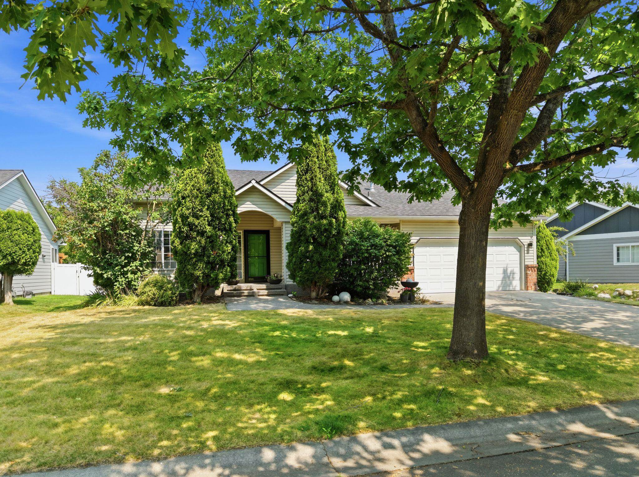 826 N Malvern Rd — photo