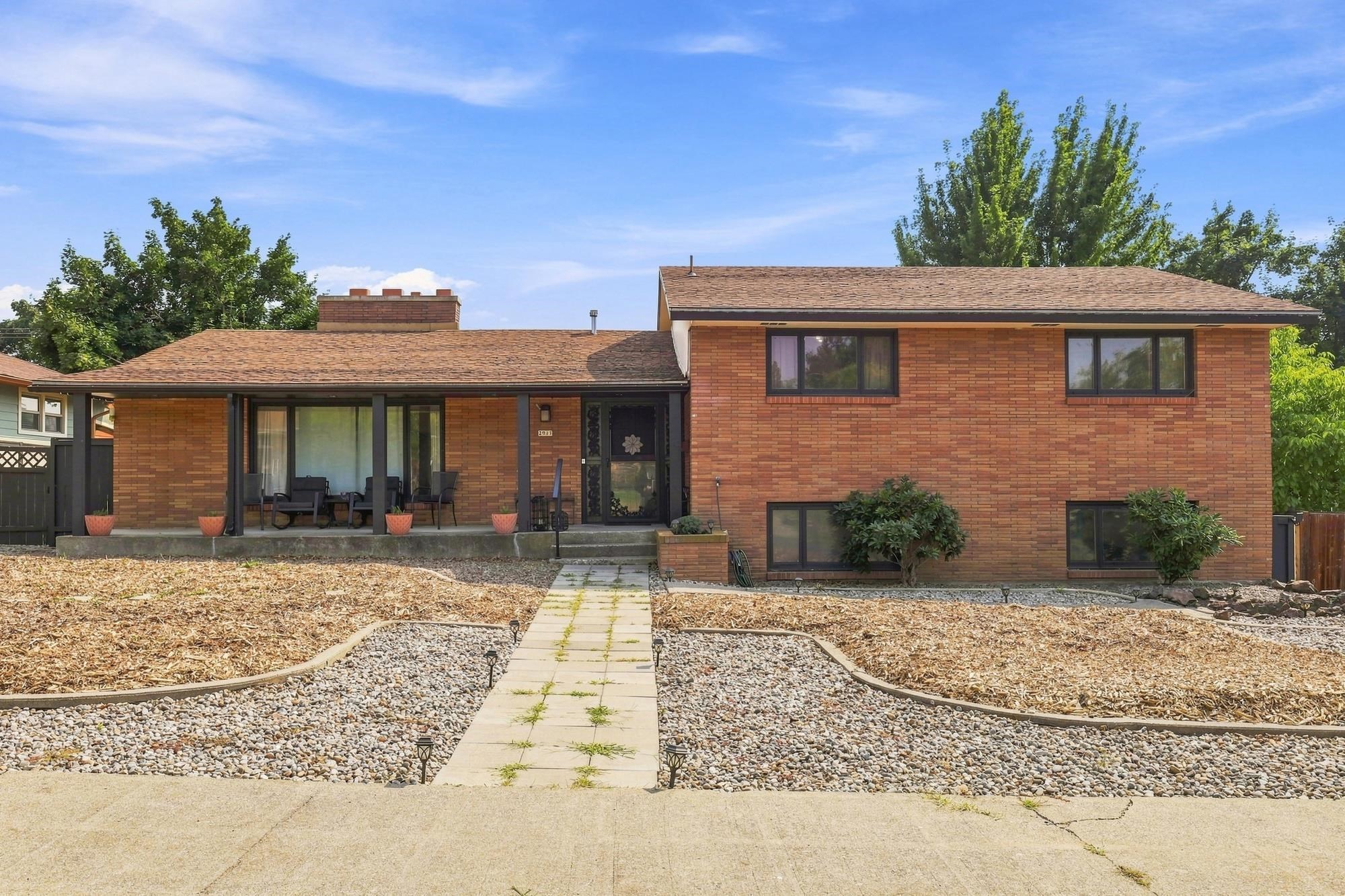 2917 W Princeton Ave — photo