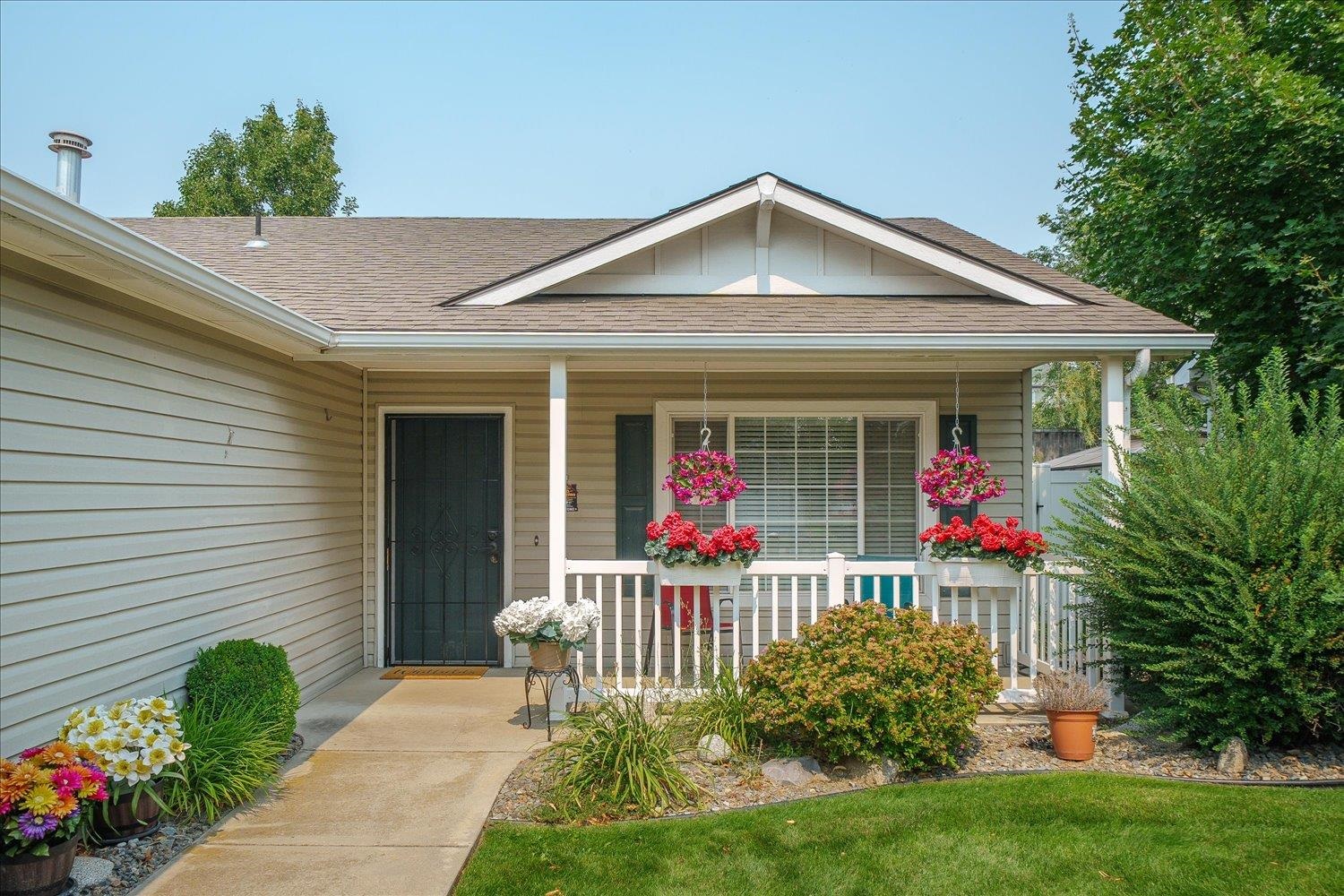 1415 E Devoe Ln, Spokane, WA 99217