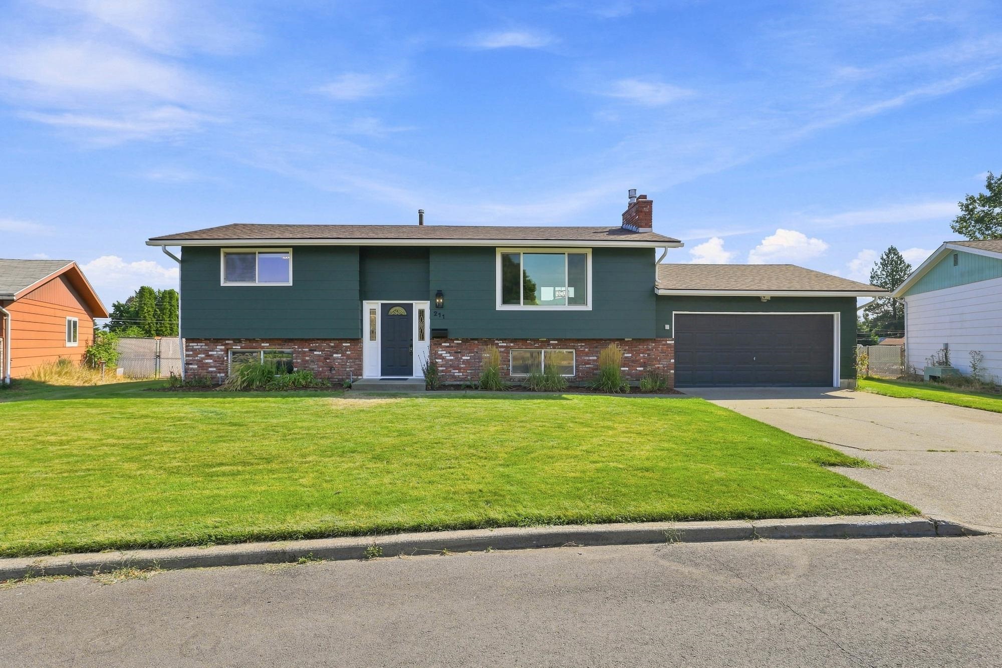 211 E Astor Dr, Spokane, WA 99208