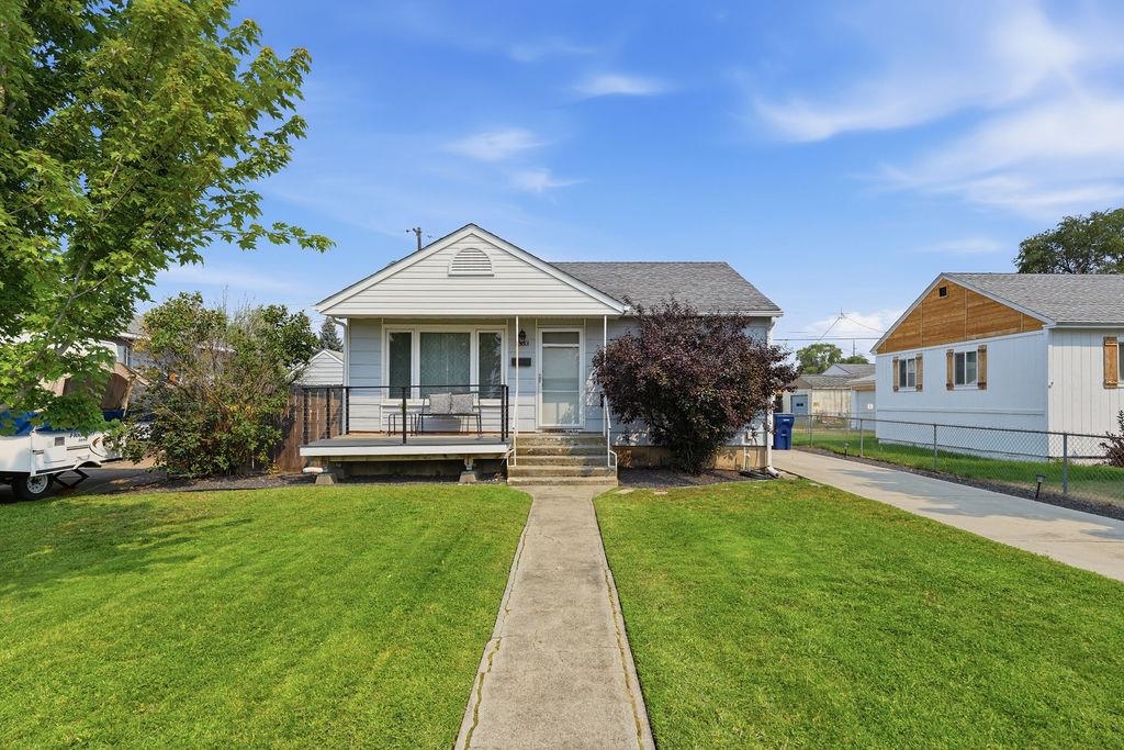 1303 E Princeton Ave — photo