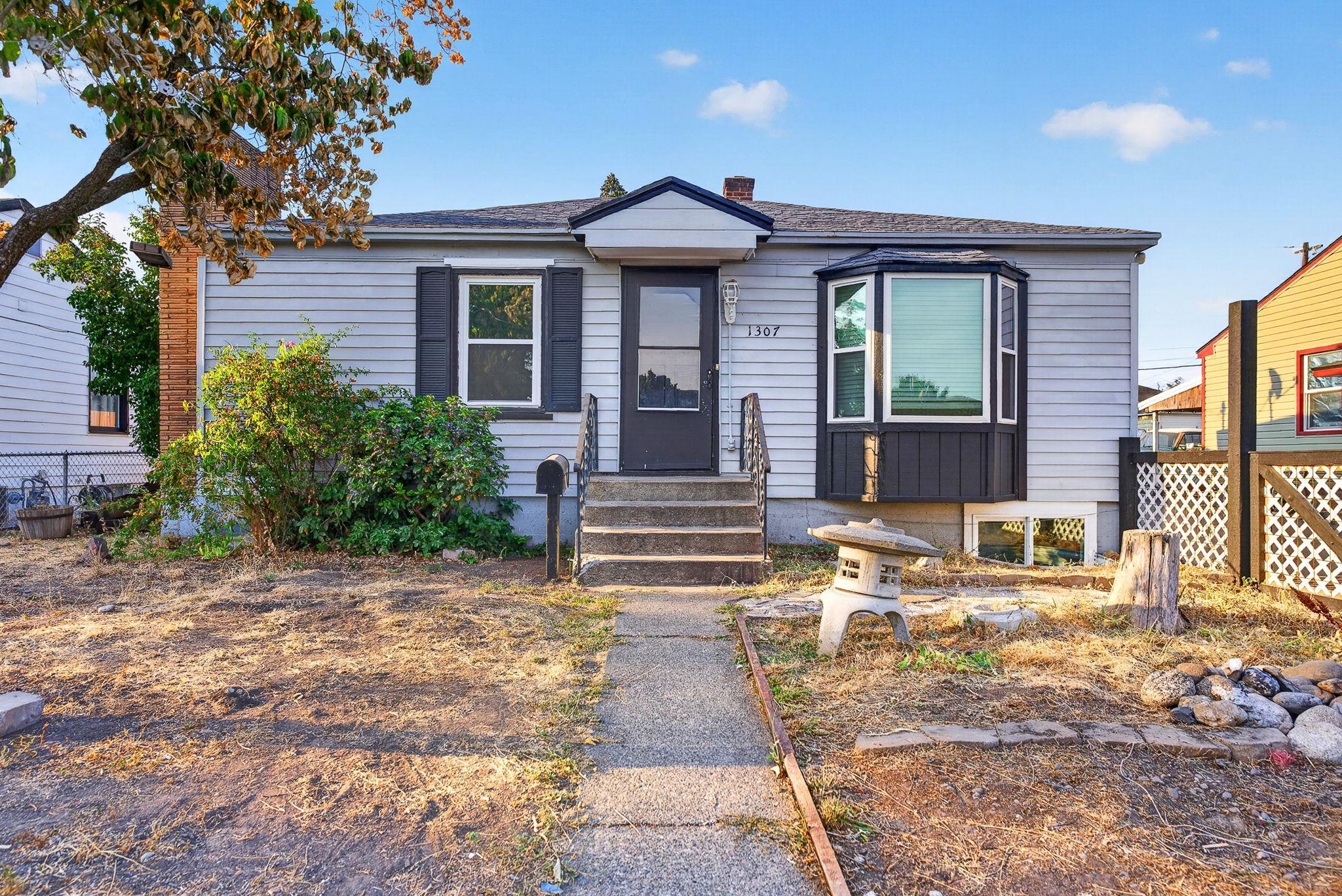 1307 E Gordon Ave — photo