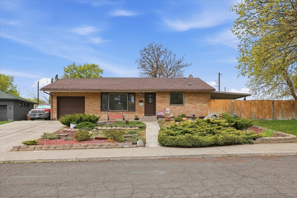 3150 W Queen Pl — photo