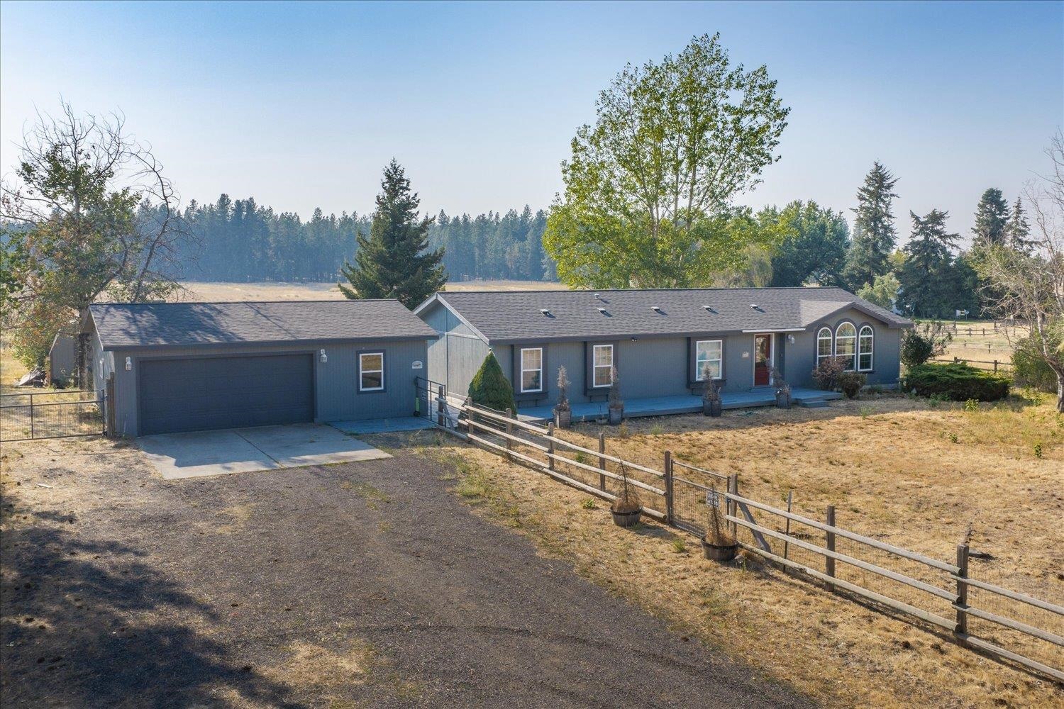 8724 S Cedar Rd — photo