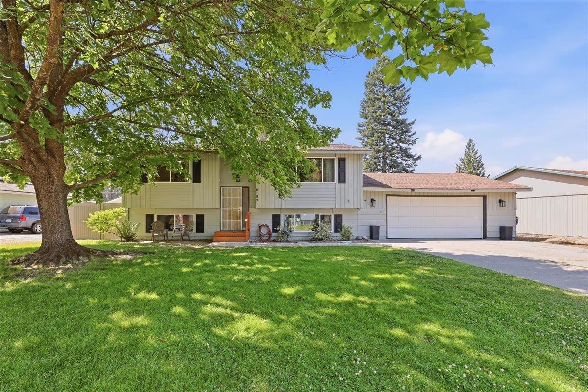6109 N Oxford Dr — photo