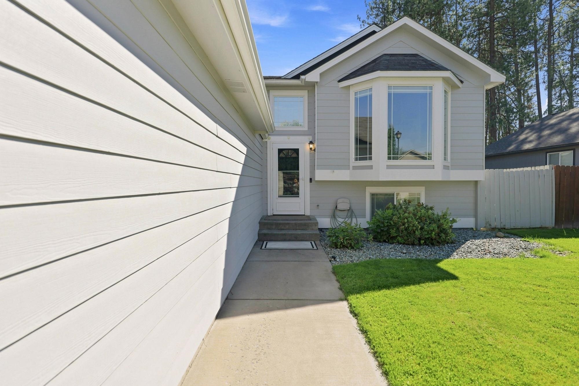 416 E Blackhawk Dr, Spokane, WA 99208 — photo 3