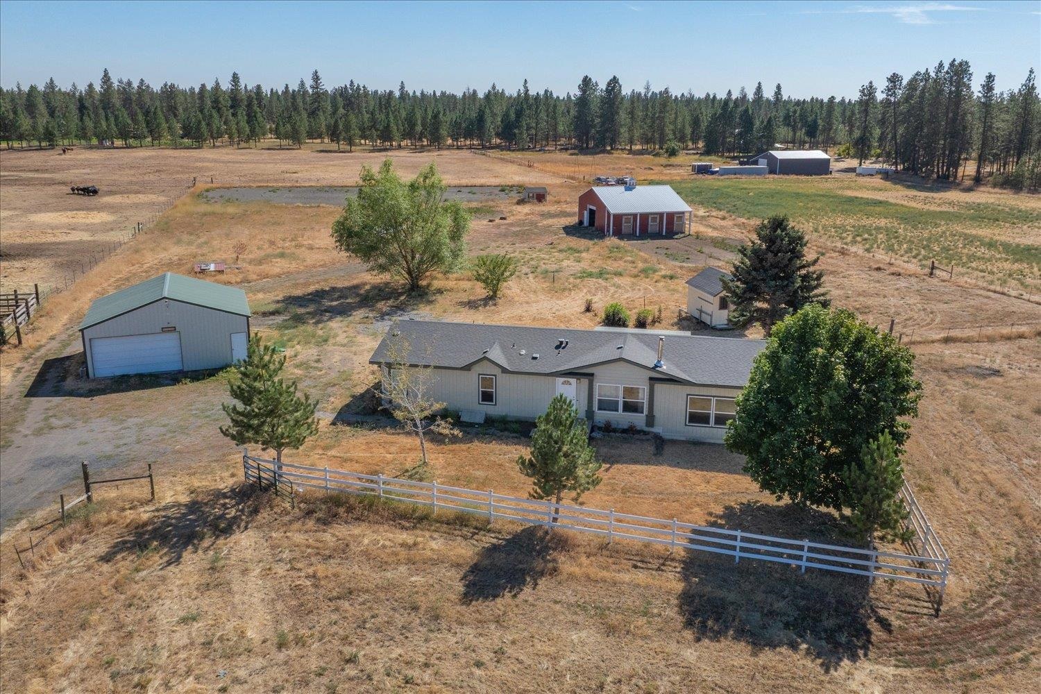 1117 W Paradise Rd — photo