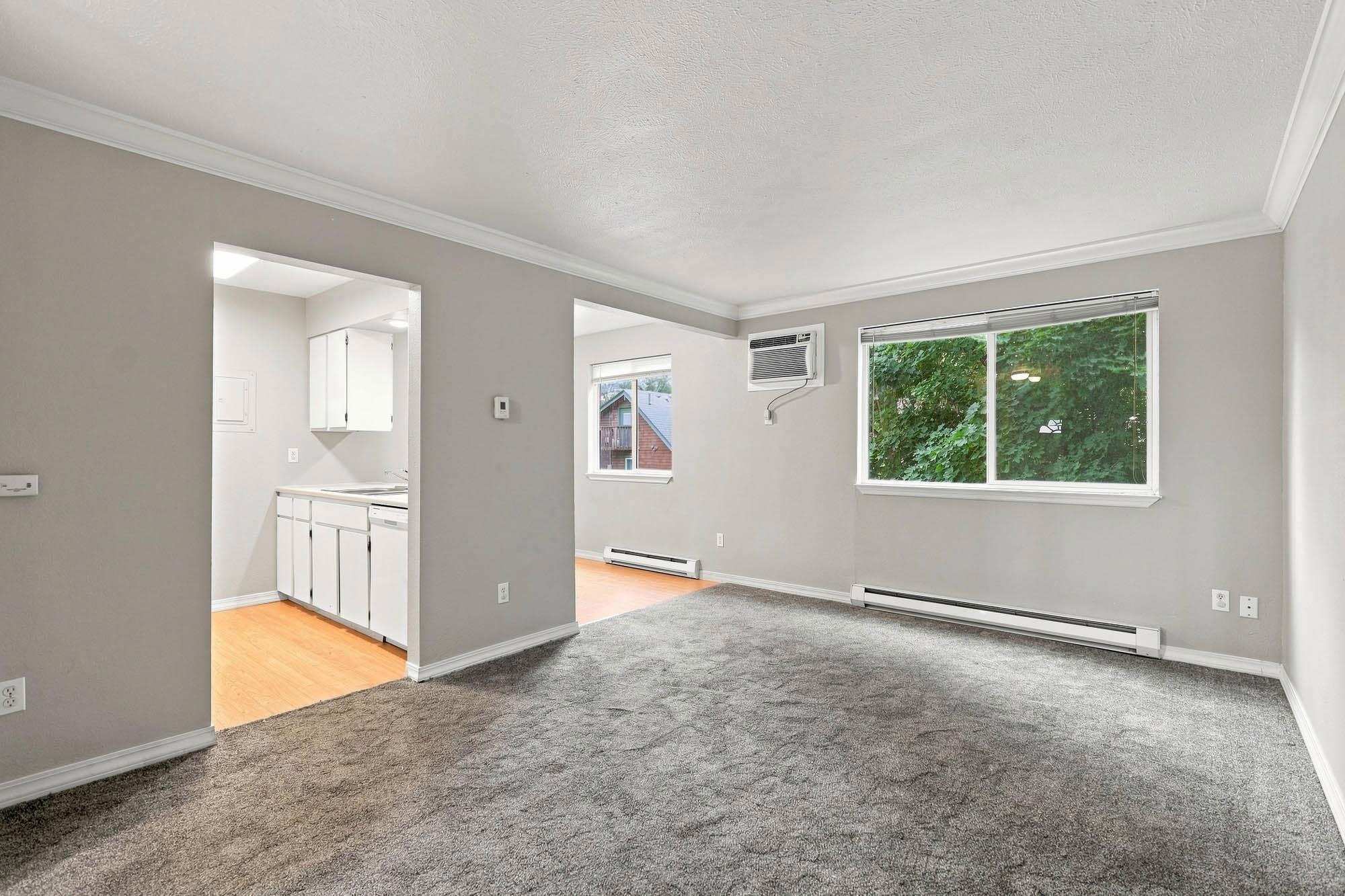 222 N Hutchinson #202 Rd — photo