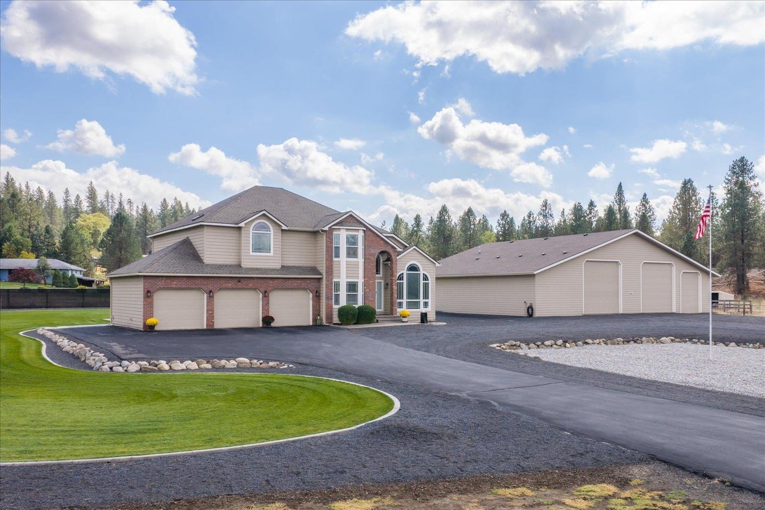21808 NE Little Spokane Dr — photo