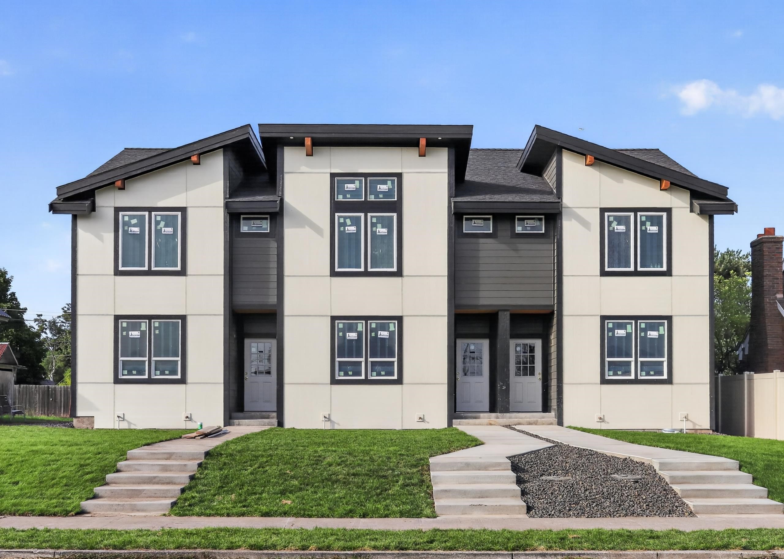 215 E Everett Ave — photo