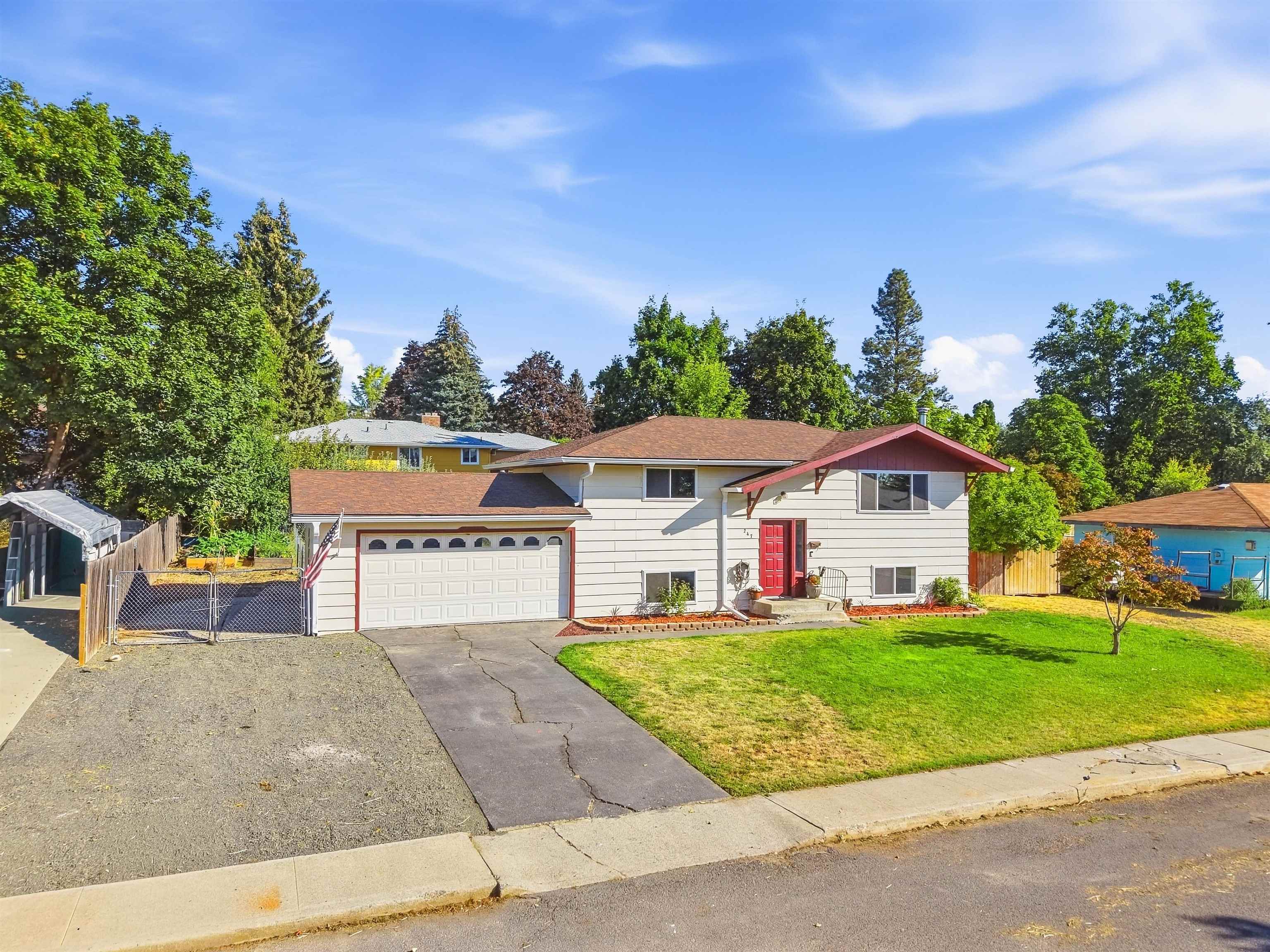 247 Walker Dr — photo