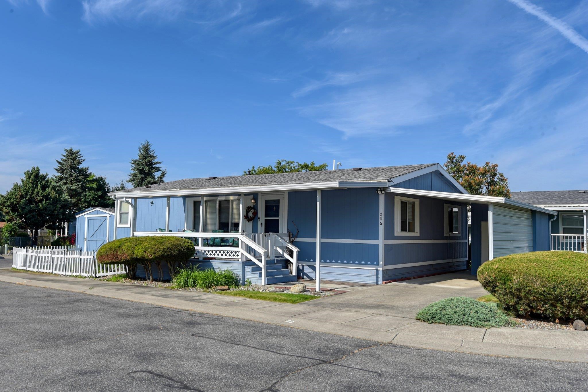 206 S Aspen Pl. #23 — photo