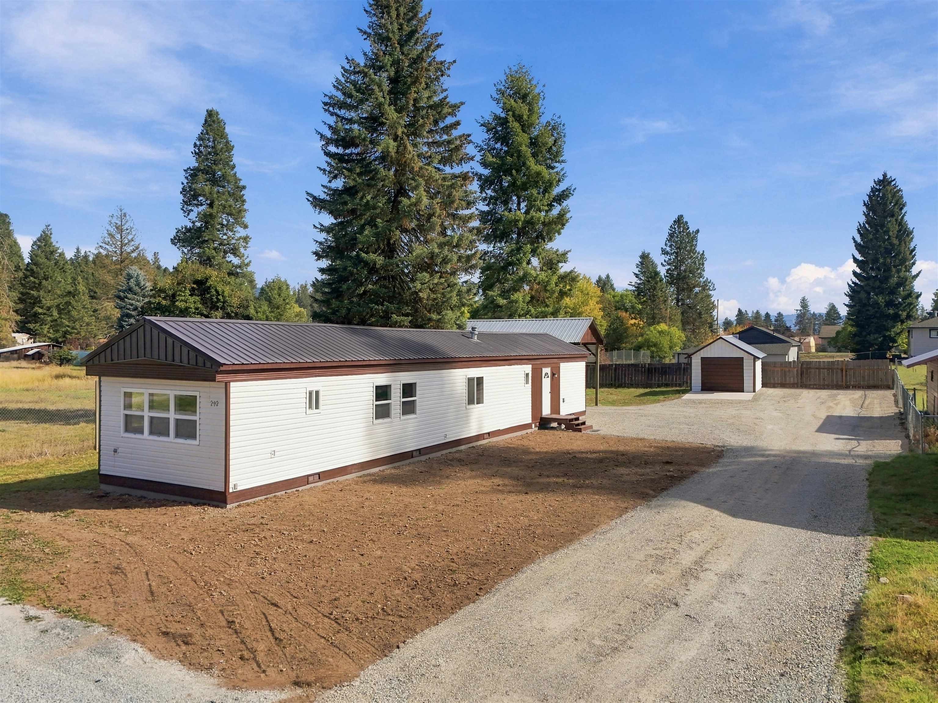 202 N Quail Ave — photo
