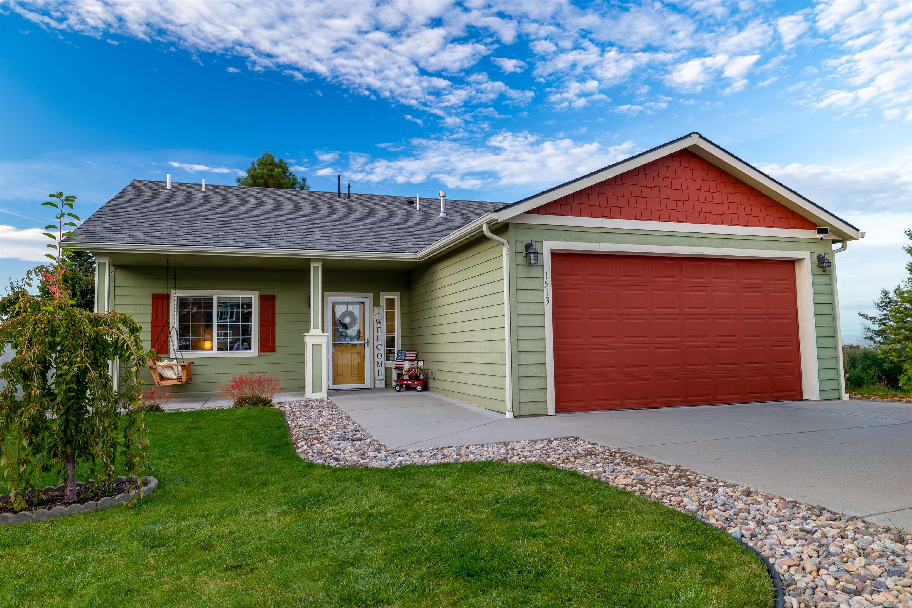 1513 E First Ct — photo