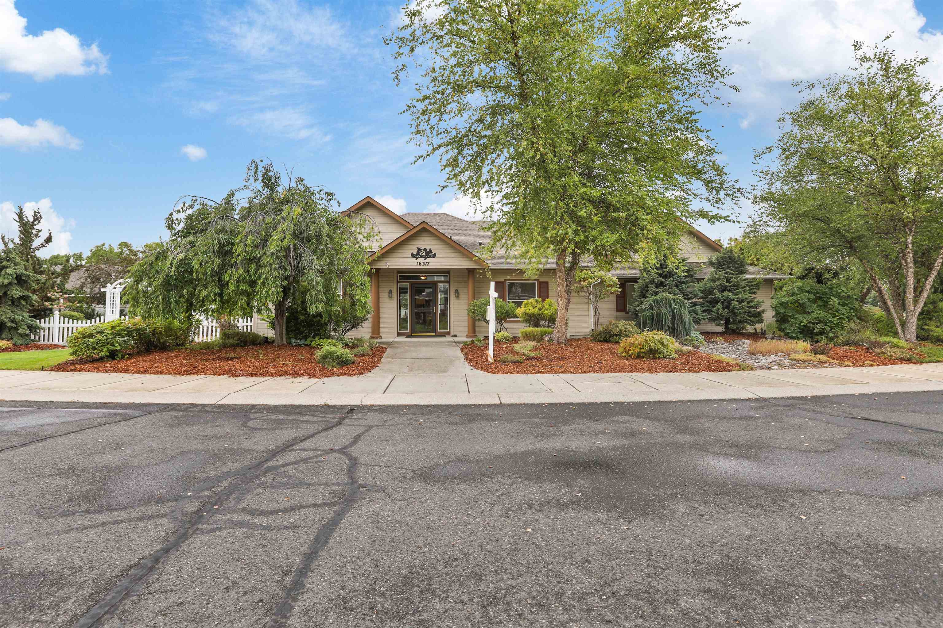 16317 N McKinnon Ln — photo