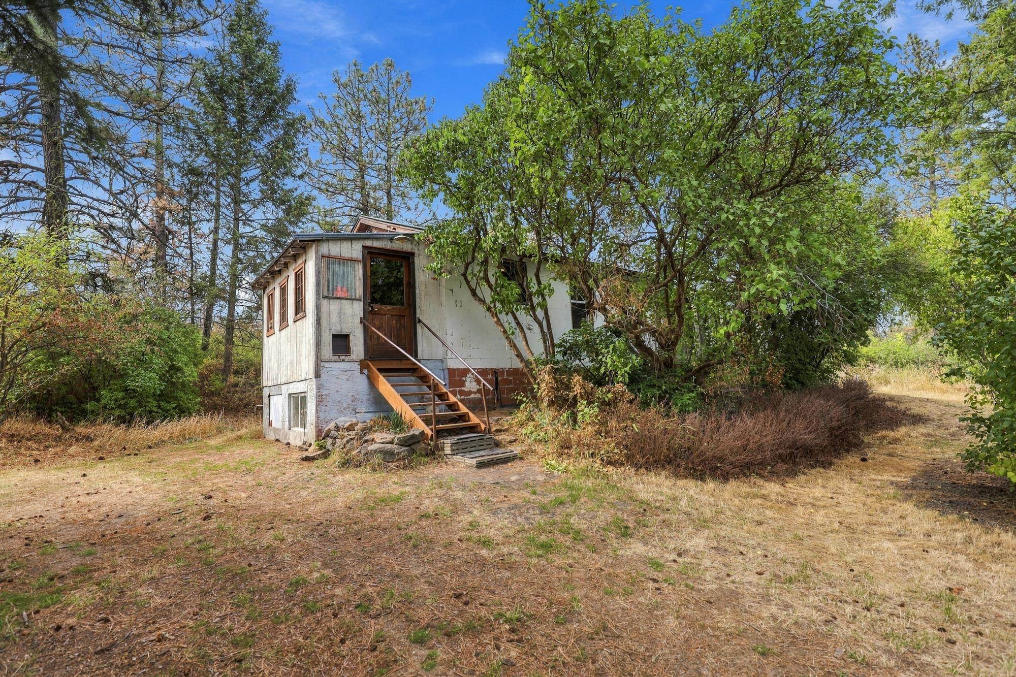 17717 W Burnett Rd — photo