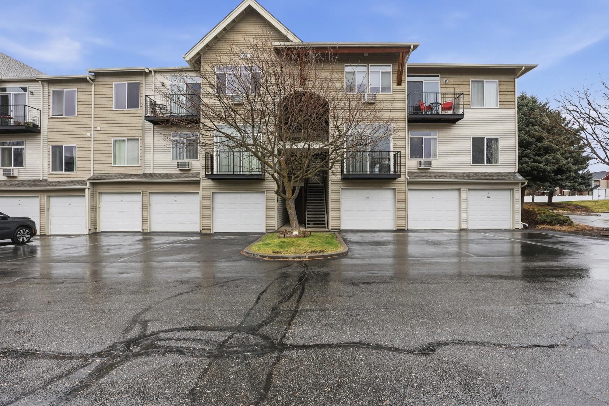 22855 E Country Vista Dr — photo
