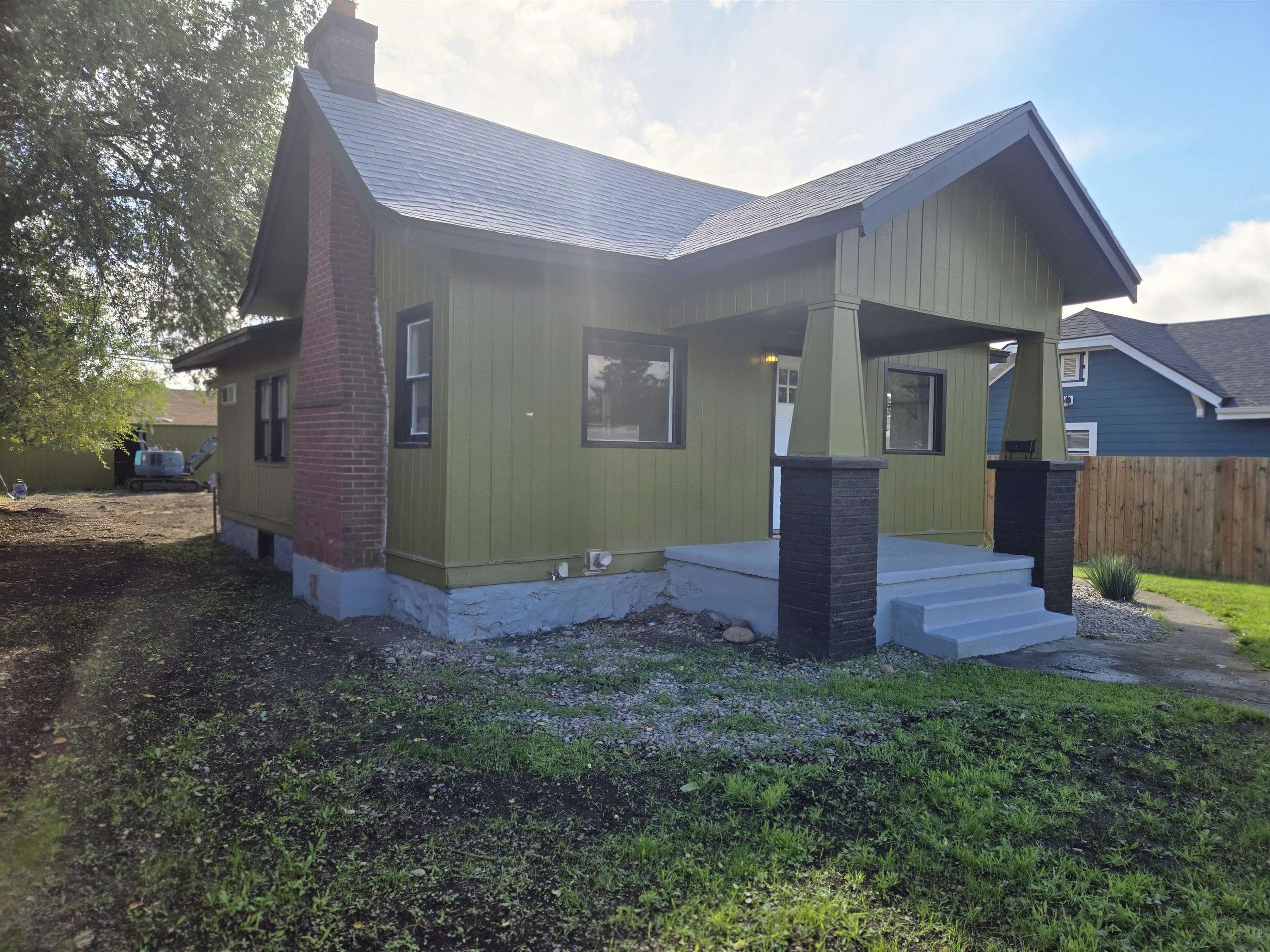 2208 E Sharp Ave, Spokane, WA 99202 — photo 2
