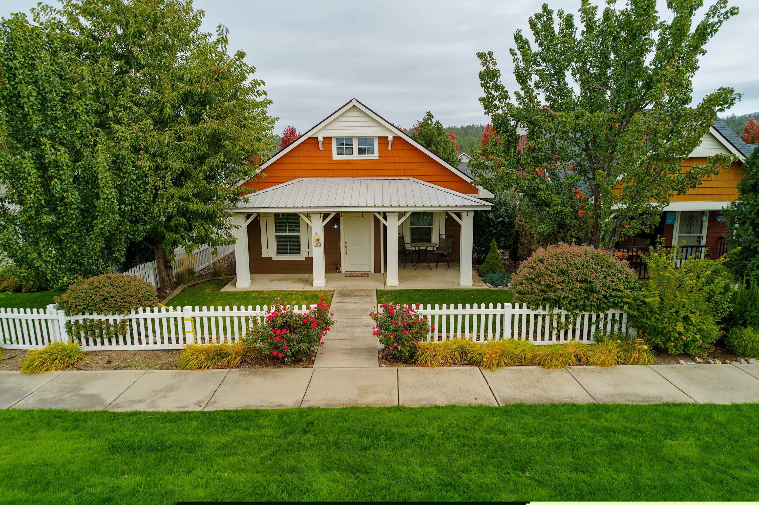 2195 N Oakland Ln — photo