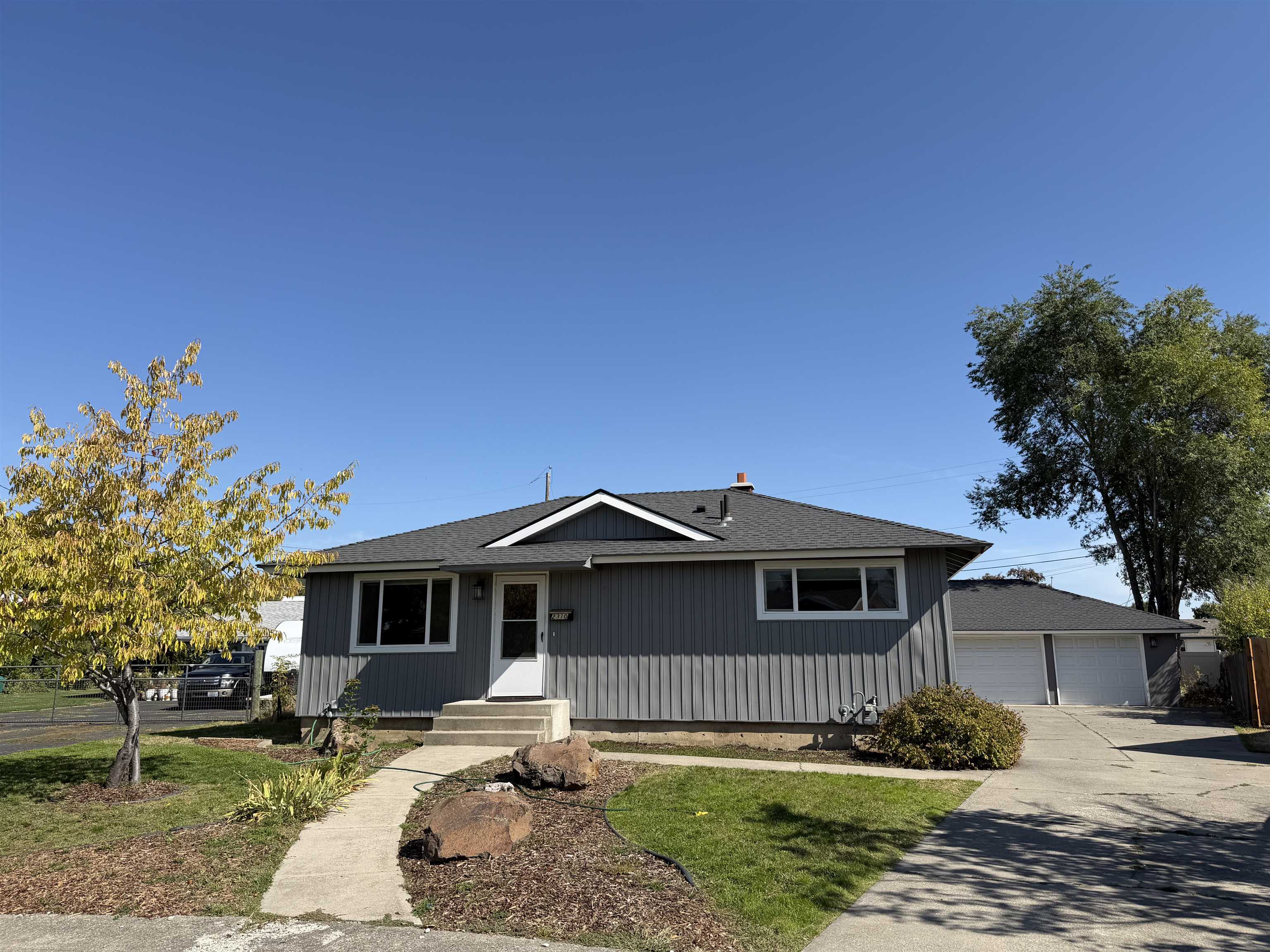 2310 N Upriver Ct — photo